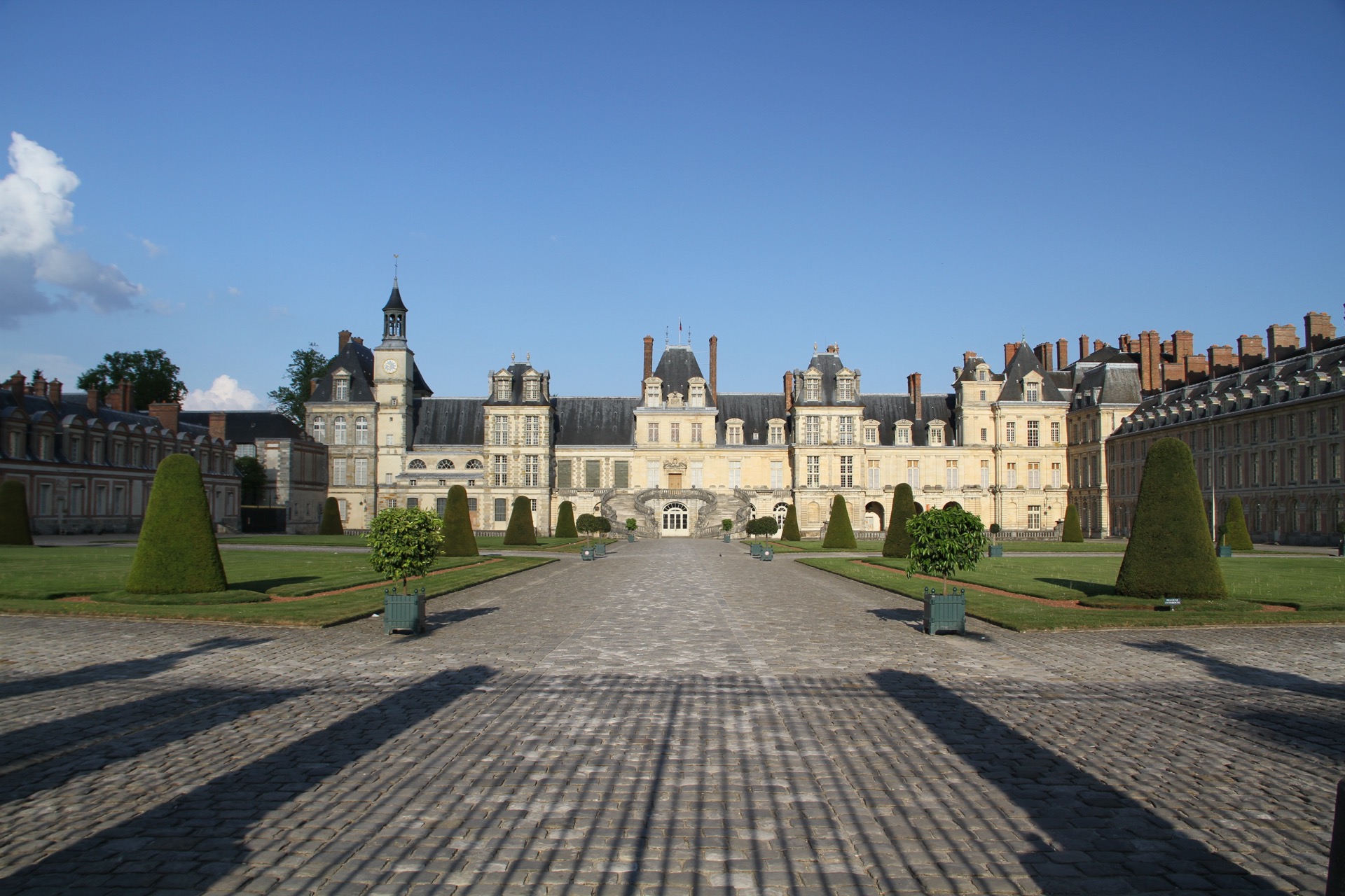La visite du château de Fontainebleau permet aussi de découvrir les 130 hectares du parc. © Dynamosquito, Flickr, CC by-sa 2.0
