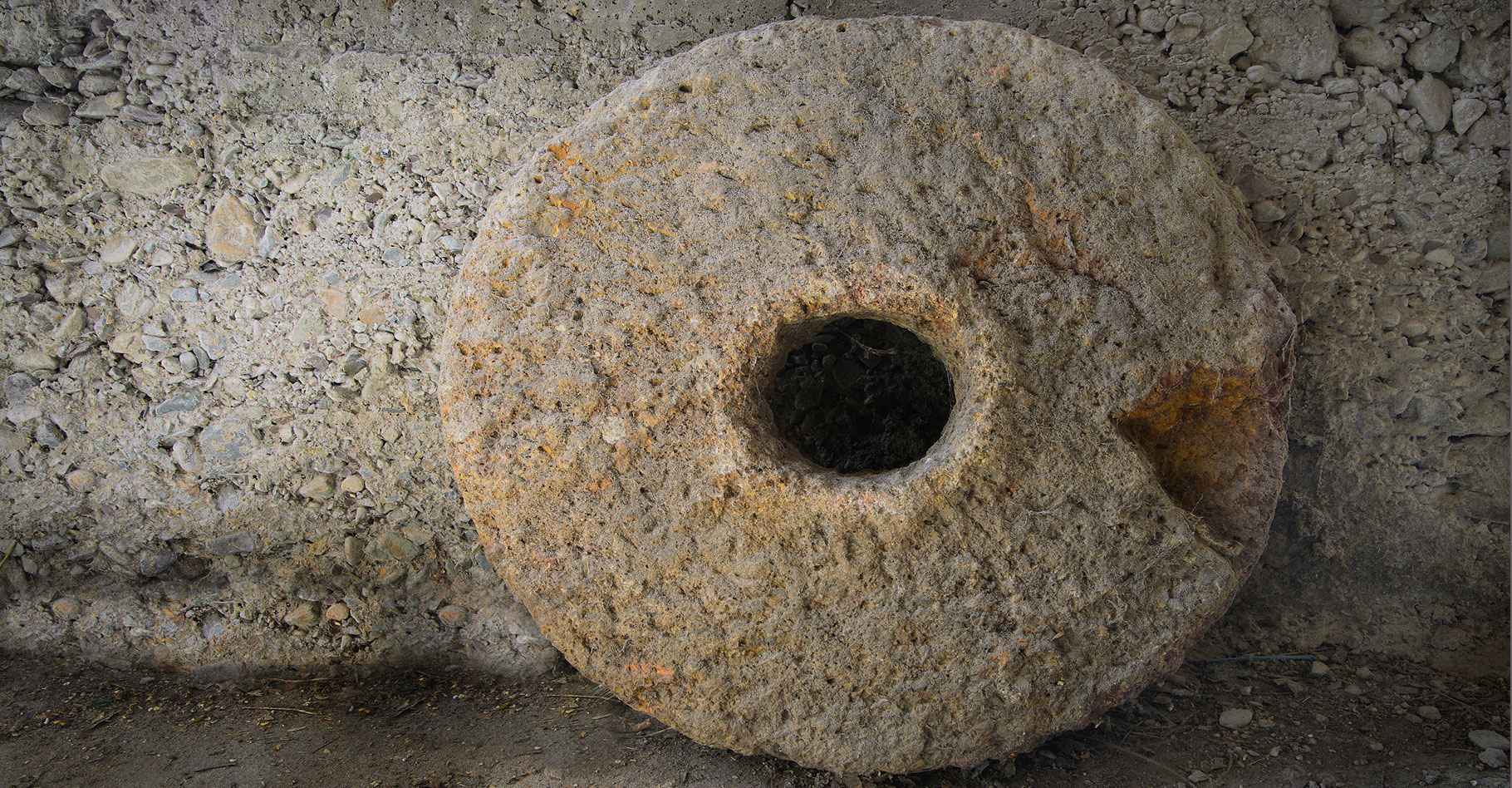 Meule : histoire et géologie des pierres meulières