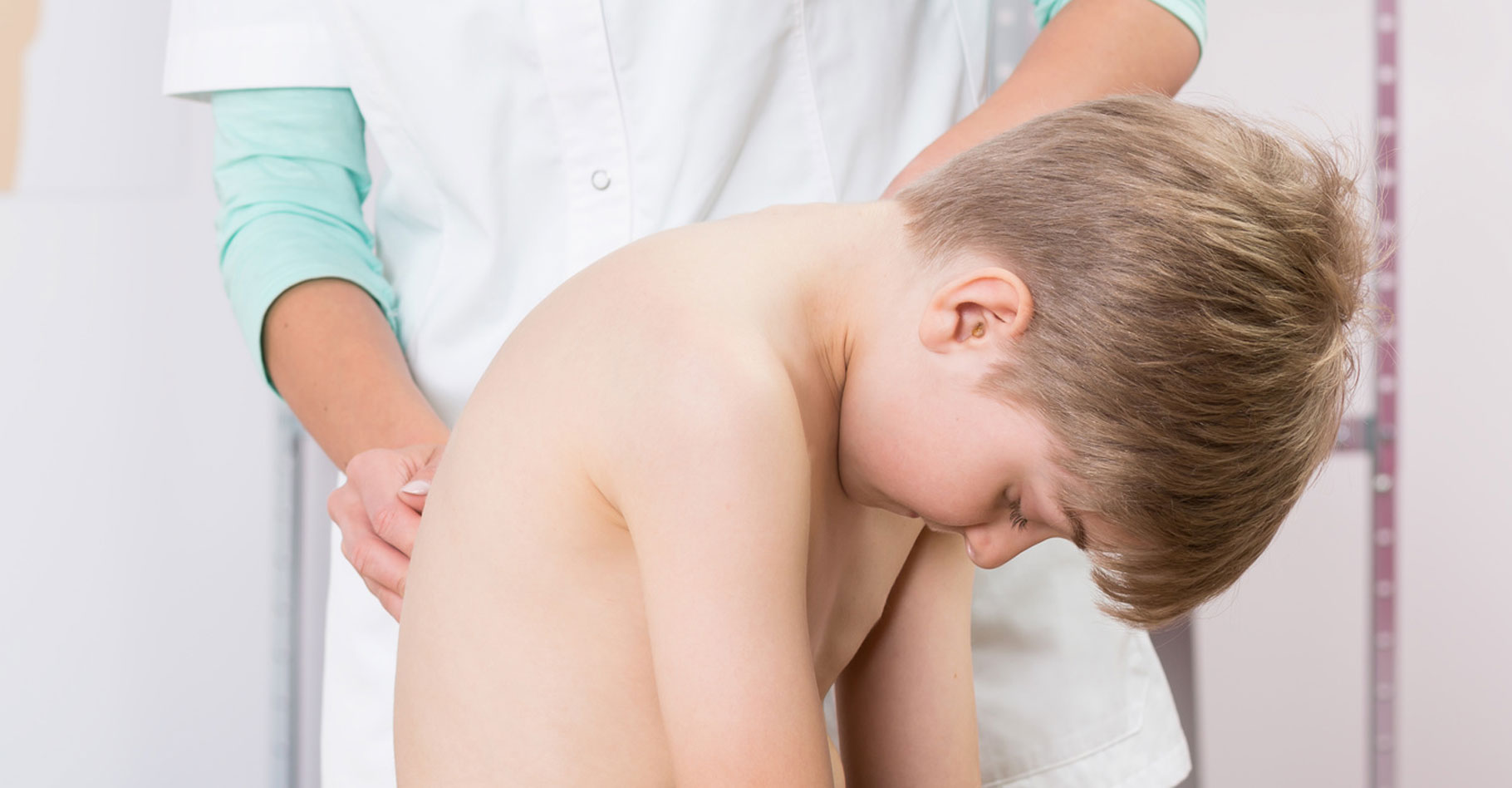 Scoliose : les signes cliniques chez l'enfant