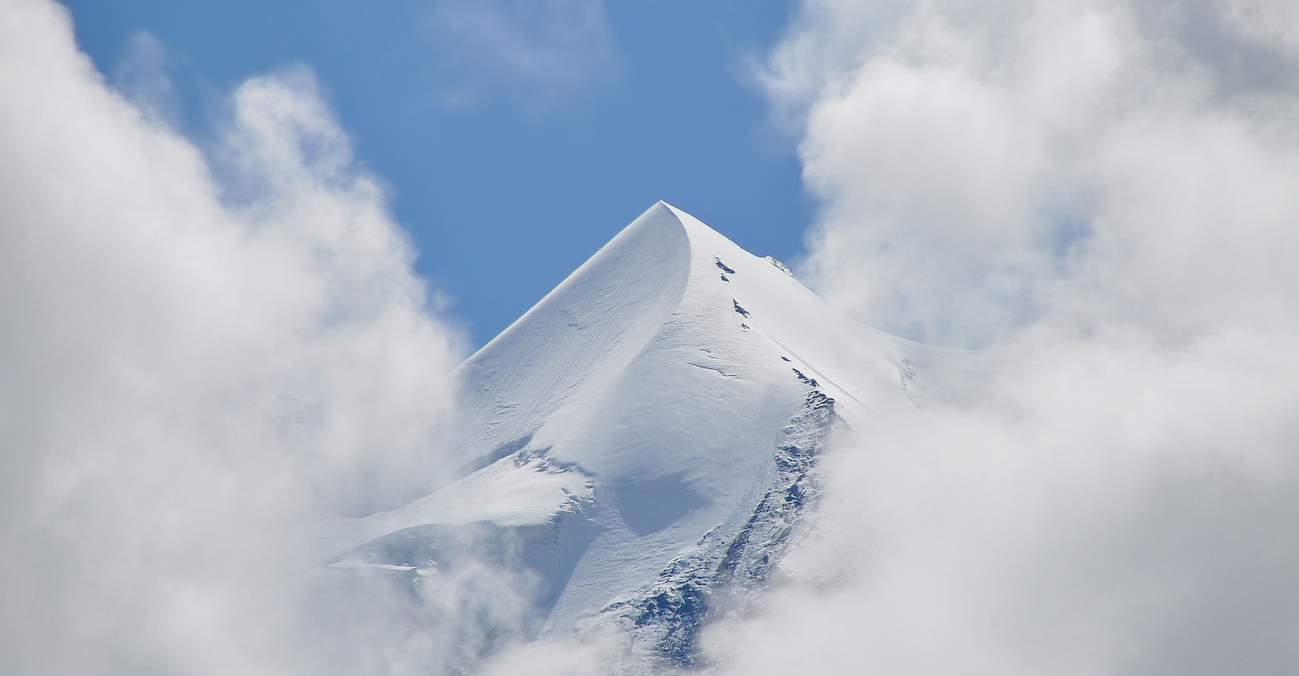 En savoir plus sur les avalanches et la montagne : Anena, FFCAM, FFME…