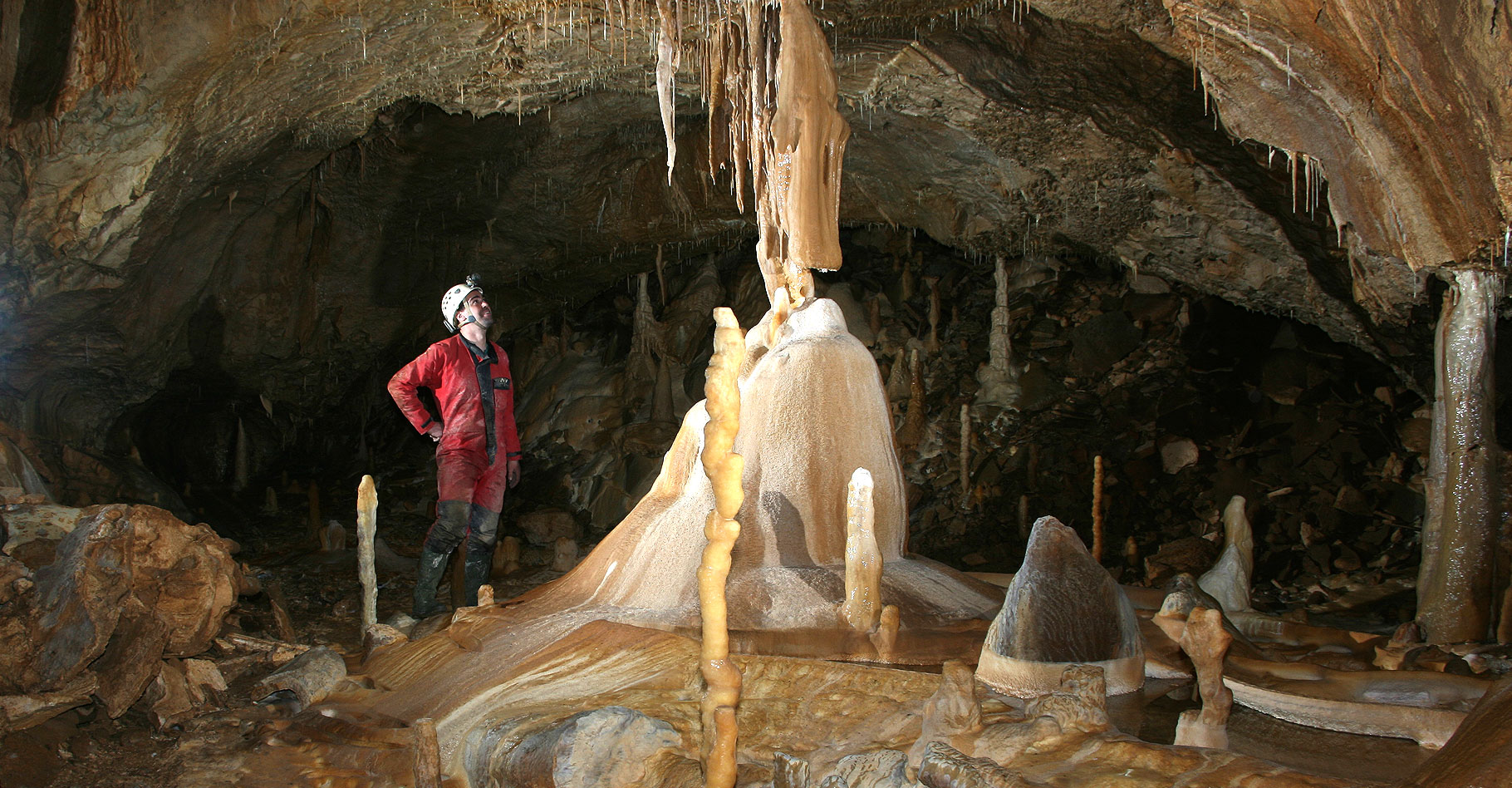 Formation des grottes : karst et érosion karstique
