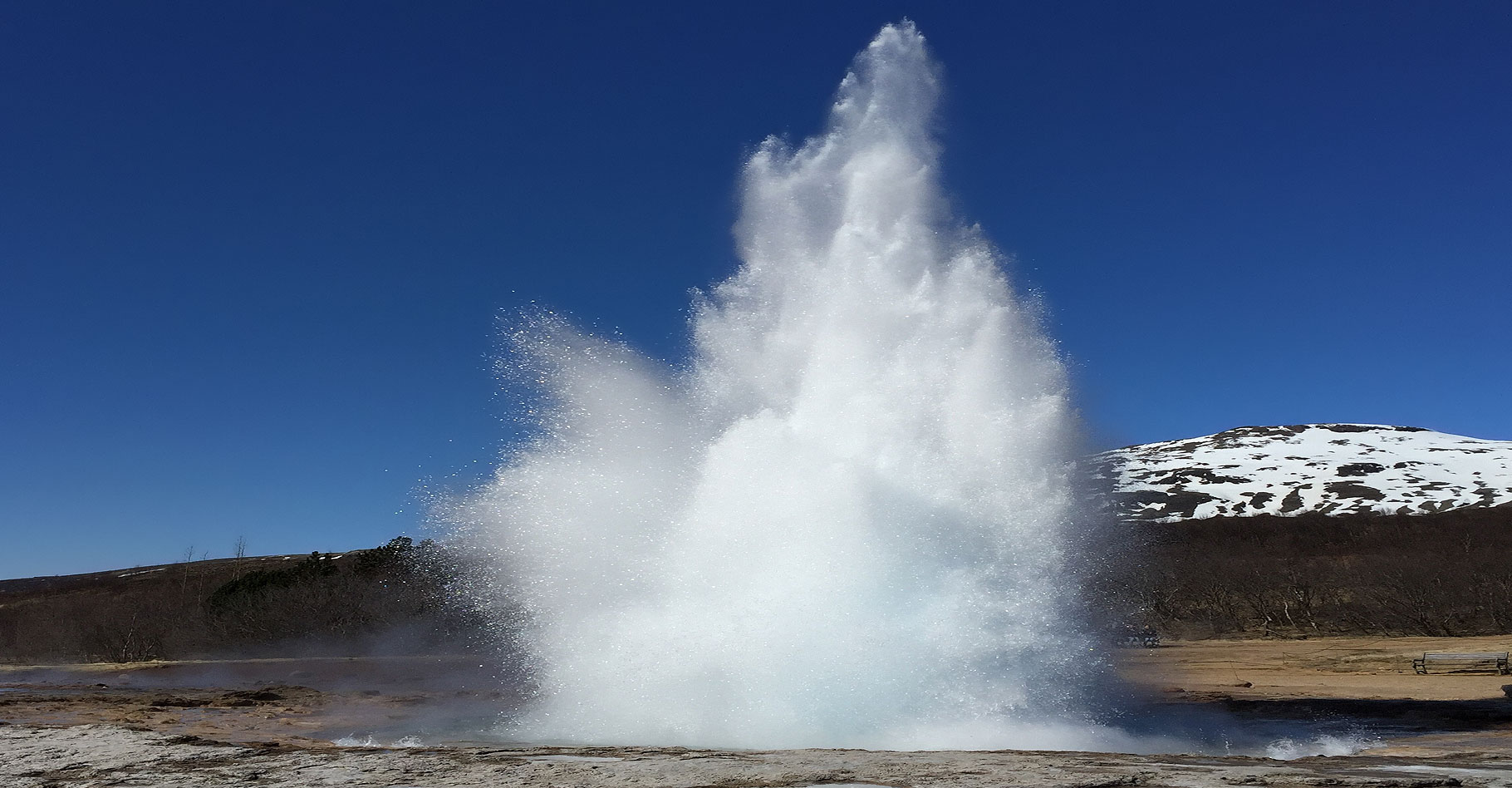 Les geysers Geysir et Strokkur et le graben Thingvellir devenu Parlement !