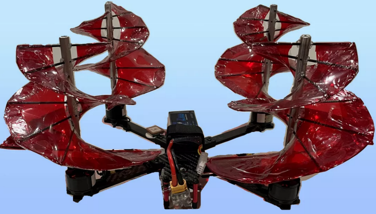 Les hélices du drone ont été remplacées avec le système de vis aérienne inventé par Léonard de Vinci. © Université du Maryland