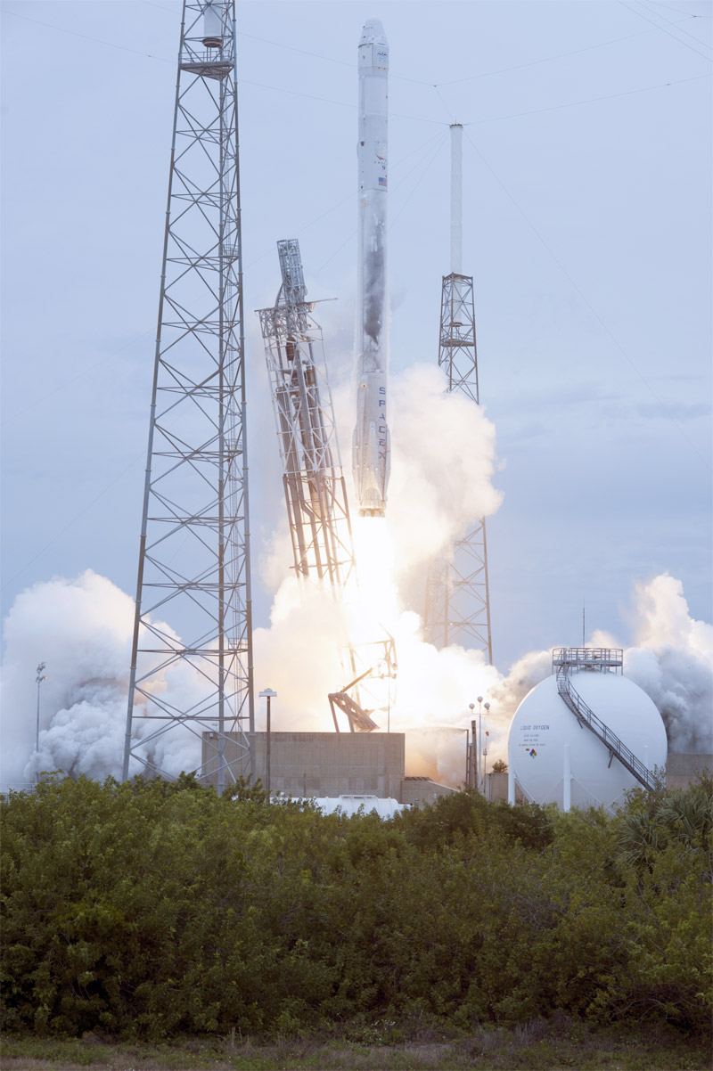 Décollage du Falcon 9 avec à son bord la capsule Dragon, le 18 avril 2014. © Nasa, Tony Gray et Tim Terry