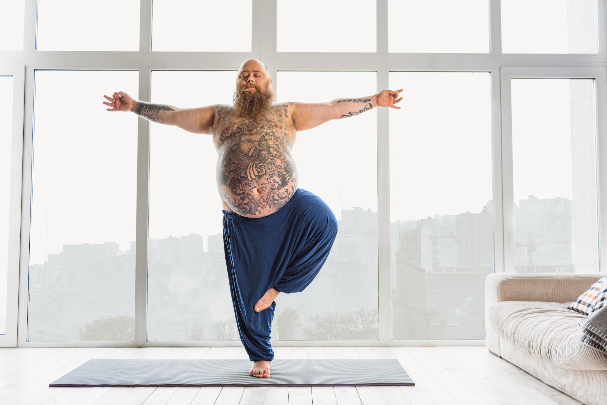 Les études scientifiques sur les bienfaits du yoga sont nombreuses. © Yakobchuk Olena, Adobe Stock