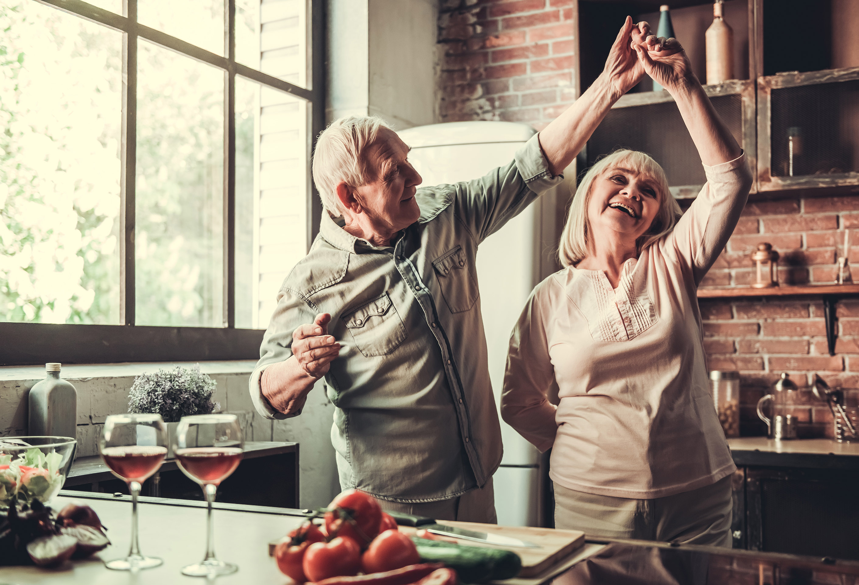 L'espérance de vie sans incapacité à 65 ans a progressé depuis 2008 d'un an et onze mois pour les femmes, et d'un an et dix mois pour les hommes, selon un rapport. © George Rudy, Shutterstock