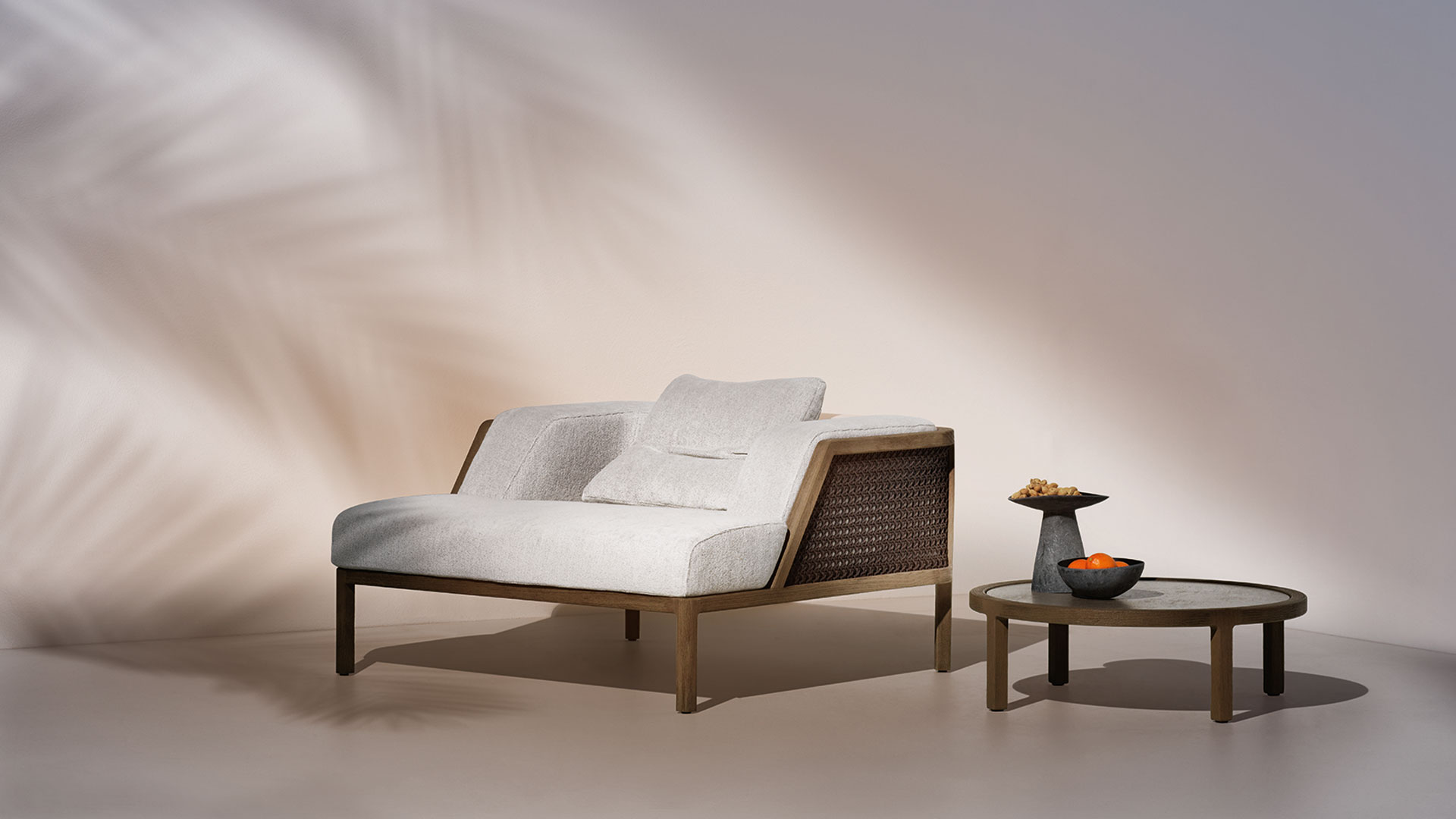 Le designer Christophe Pillet fait de l'écoresponsabilité des meubles une priorité. © Ethimo
