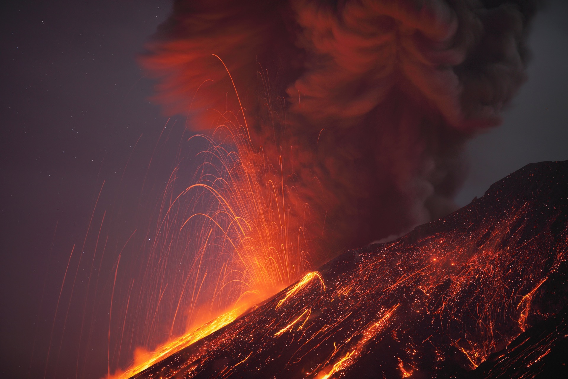 Explosion au sommet du volcan Sakurajima. ©&nbsp;moodboard, Adobe Stock