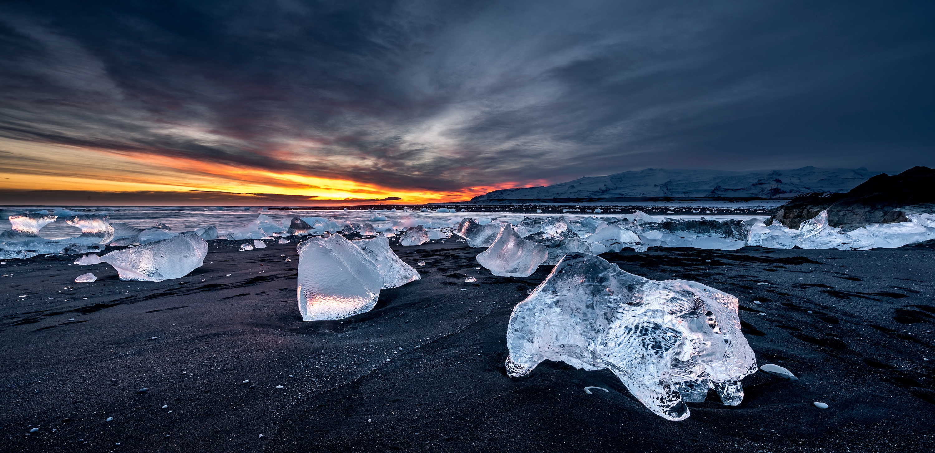 En Arctique comme ailleurs, les étendues gelées reculent. © surangaw, Adobe Stock