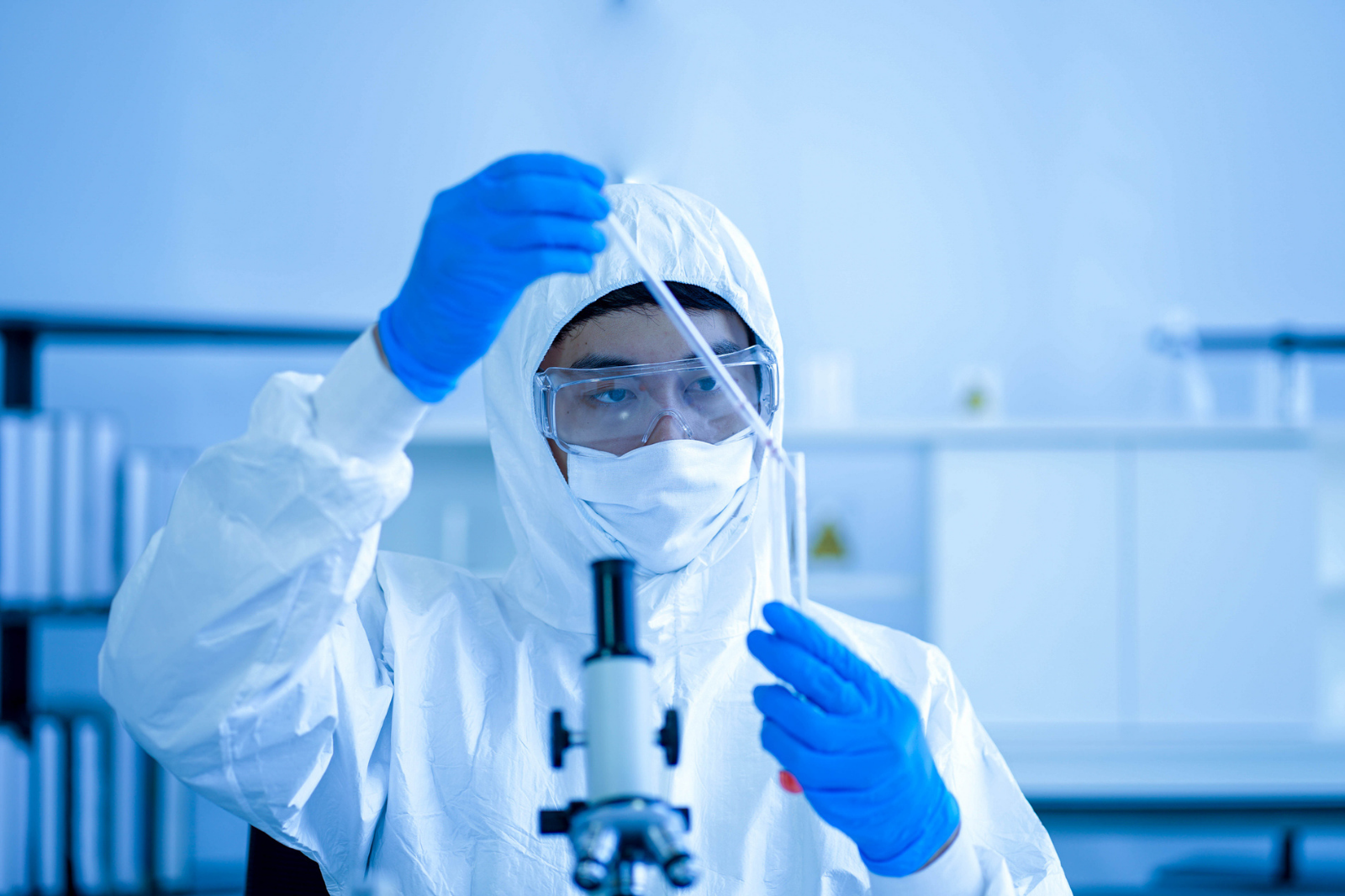 Comment de l'ADN exogène s'intègre-t-il dans une cellule ? © krisda Bisalyaputra, iStock 