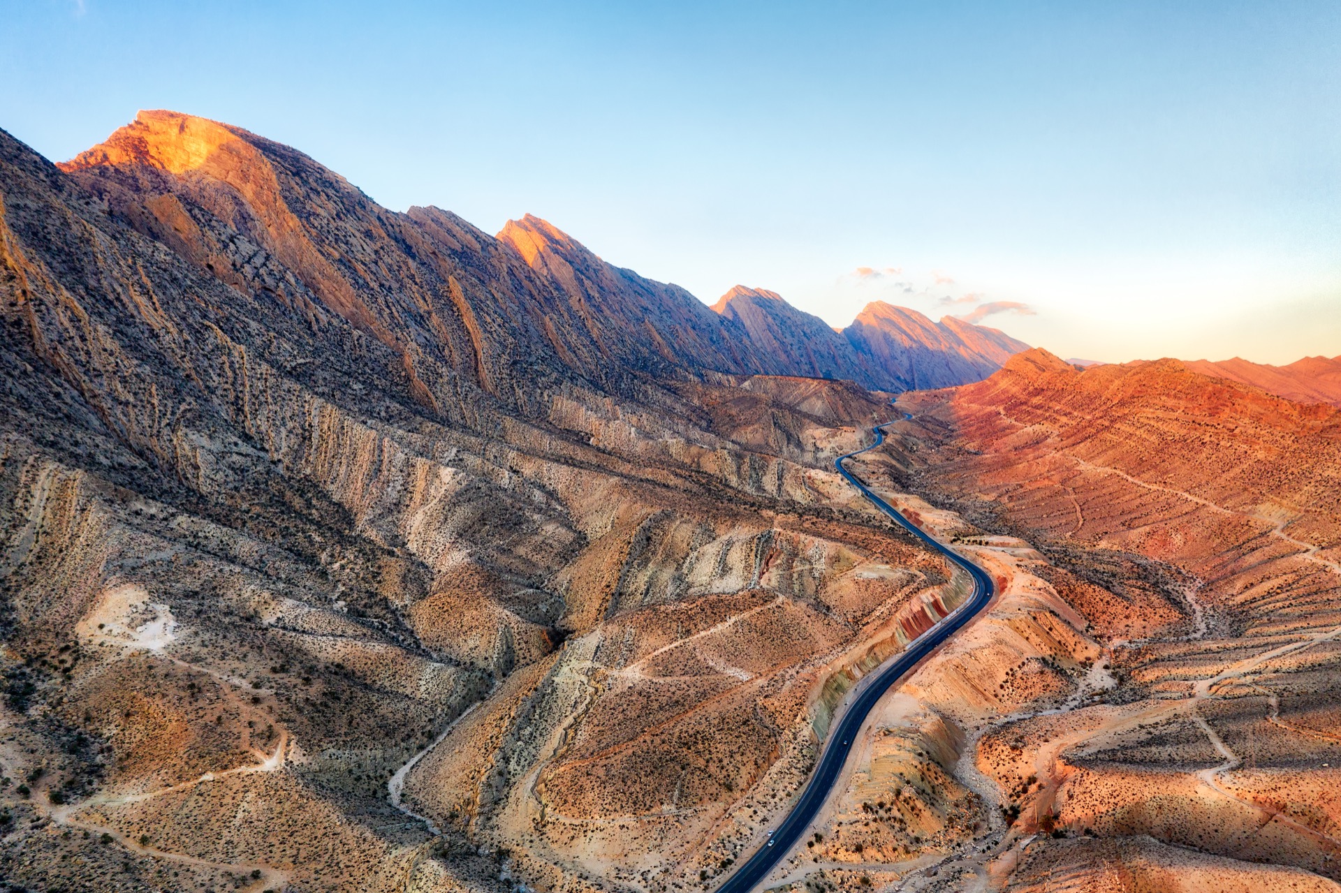 Depuis plusieurs années, le régime iranien tire profit de l'impressionnant relief qui marque le pays pour dissimuler et sécuriser ses sites nucléaires et sensibles. Ici les monts du Zagros. © Lukas, Adobe Stock