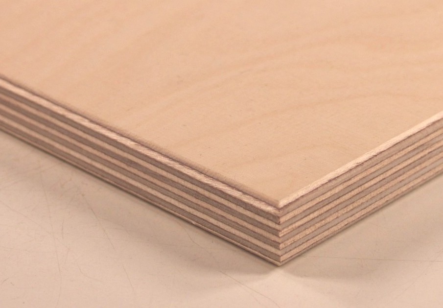 Le contreplaqué est constitué de plusieurs couches de bois superposées. © Bystander, CC BY-SA 3.0, Wikimedia Commons