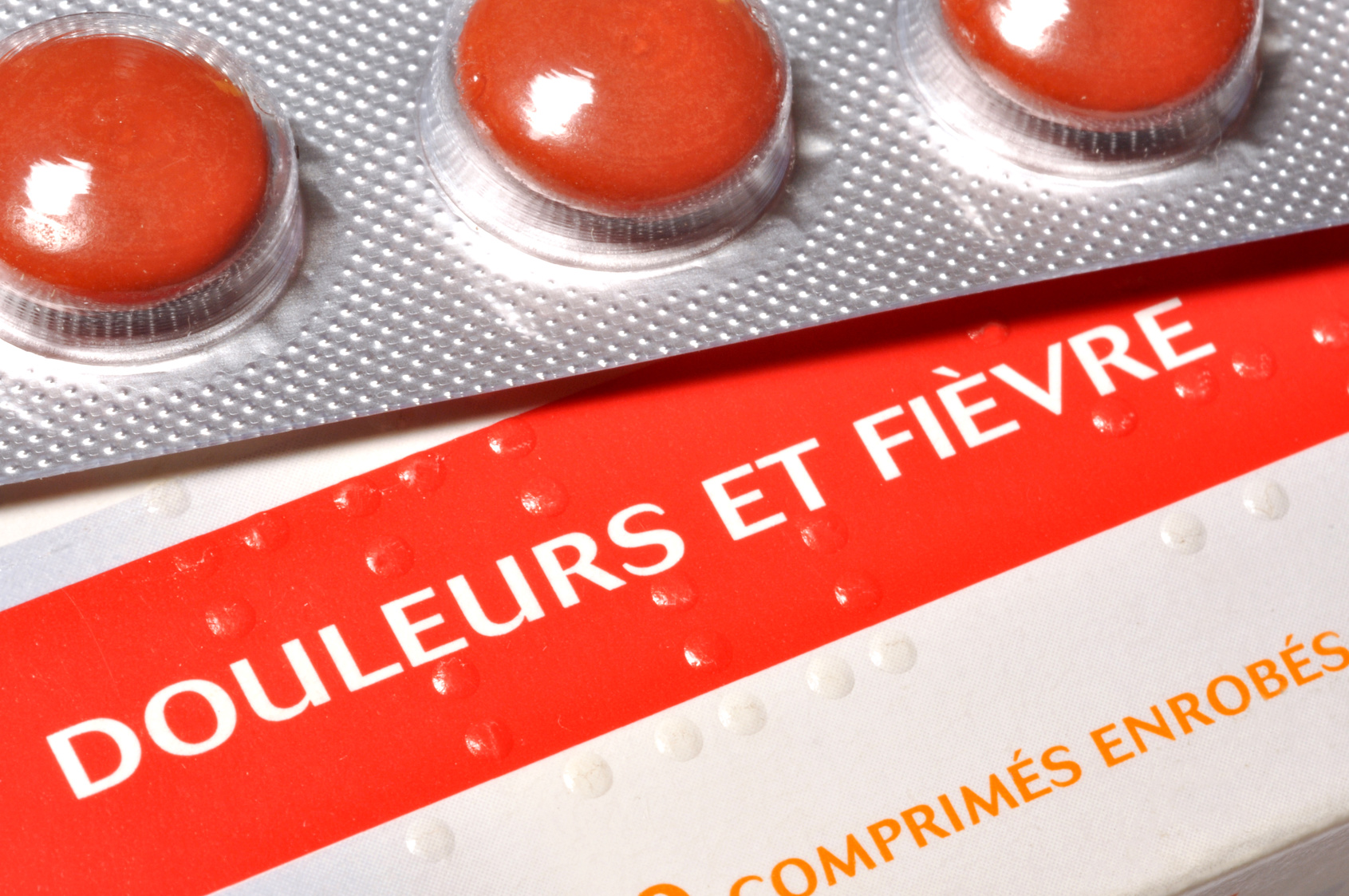L’ibuprofène est un un anti-inflammatoire non stéroïdien (AINS) destiné à lutter contre la douleur et la fièvre. © Olivier Dirson, Fotolia