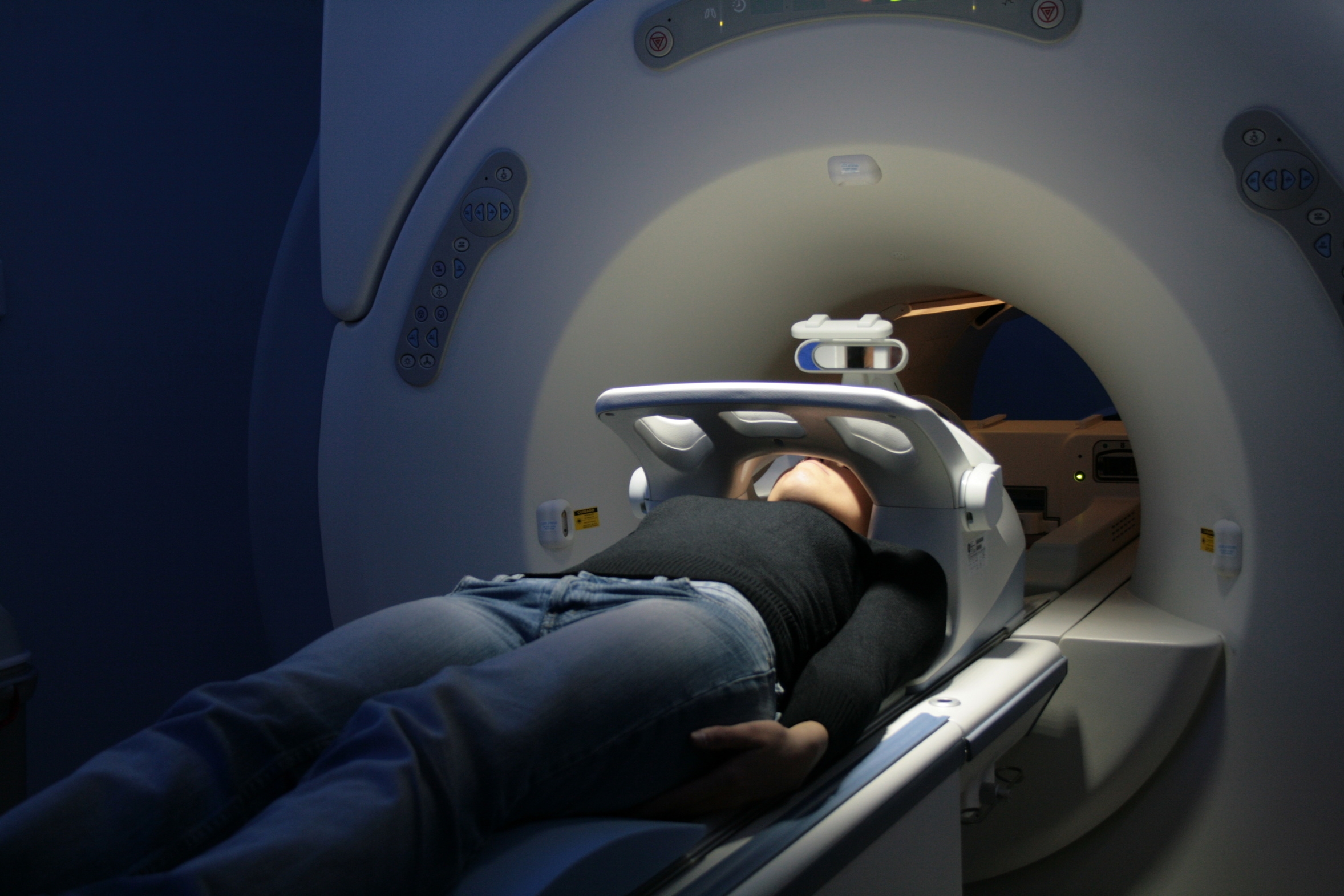 L'IRM (Imagerie par Résonance Magnétique) : un examen bruyant, mais pas douloureux… © G3R1, Fotolia