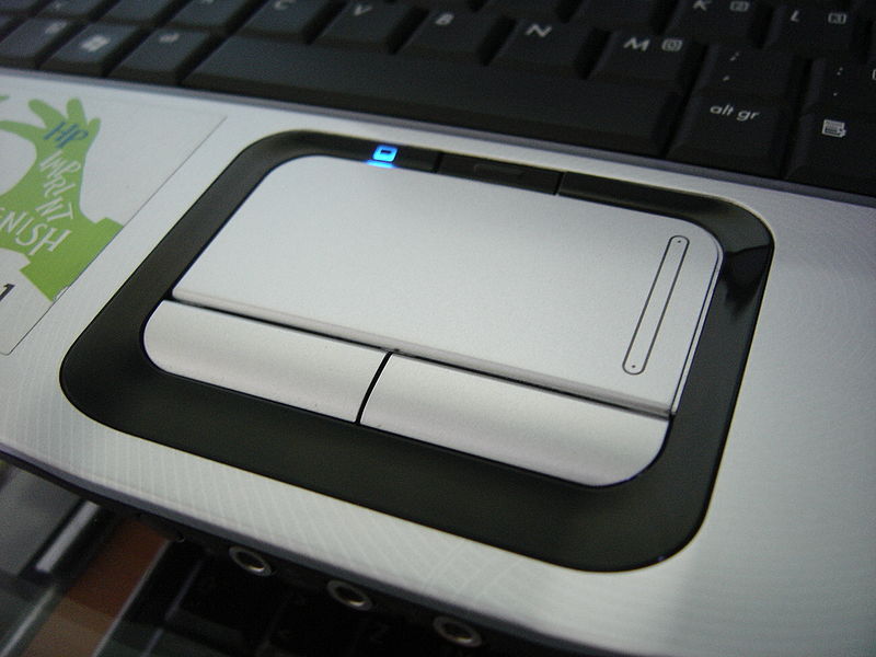 Un touchpad sur un portable. © HP