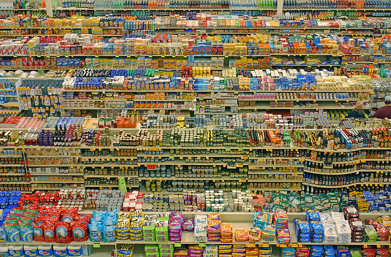Les additifs alimentaires sont présents dans un très grand nombre de produits alimentaires industriels. © Lyzadanger, Wikimedia, CC by-sa 2.0