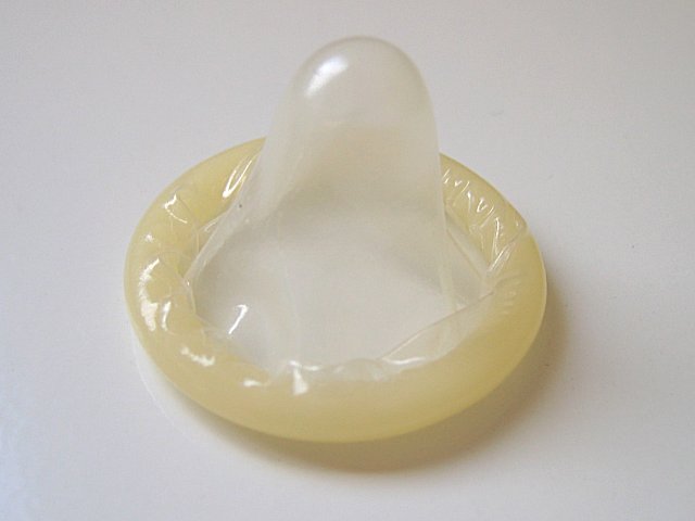 Les préservatifs protègent contre les MST. Crédits DR