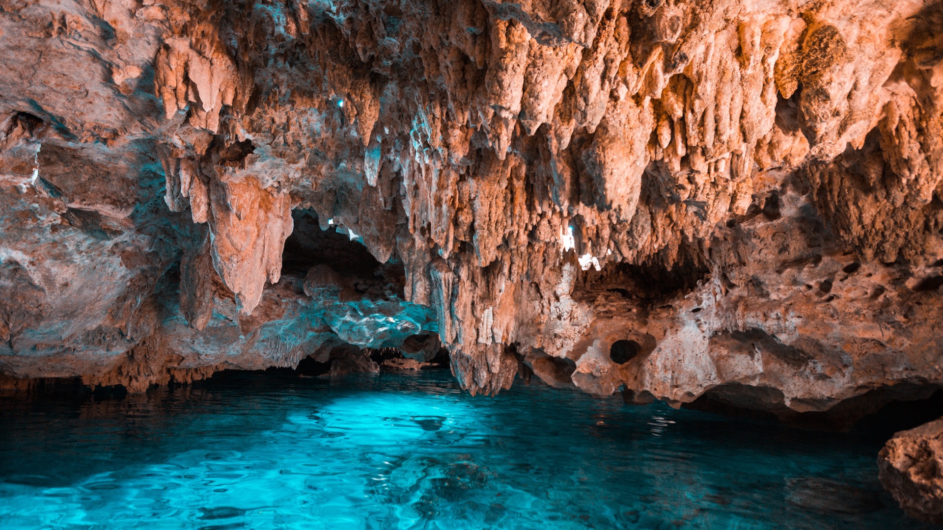 La grotte de Sistema Huautla au Mexique compte désormais plus de 100 kilomètres de galeries souterraines. © Tom H., Adobe Stock