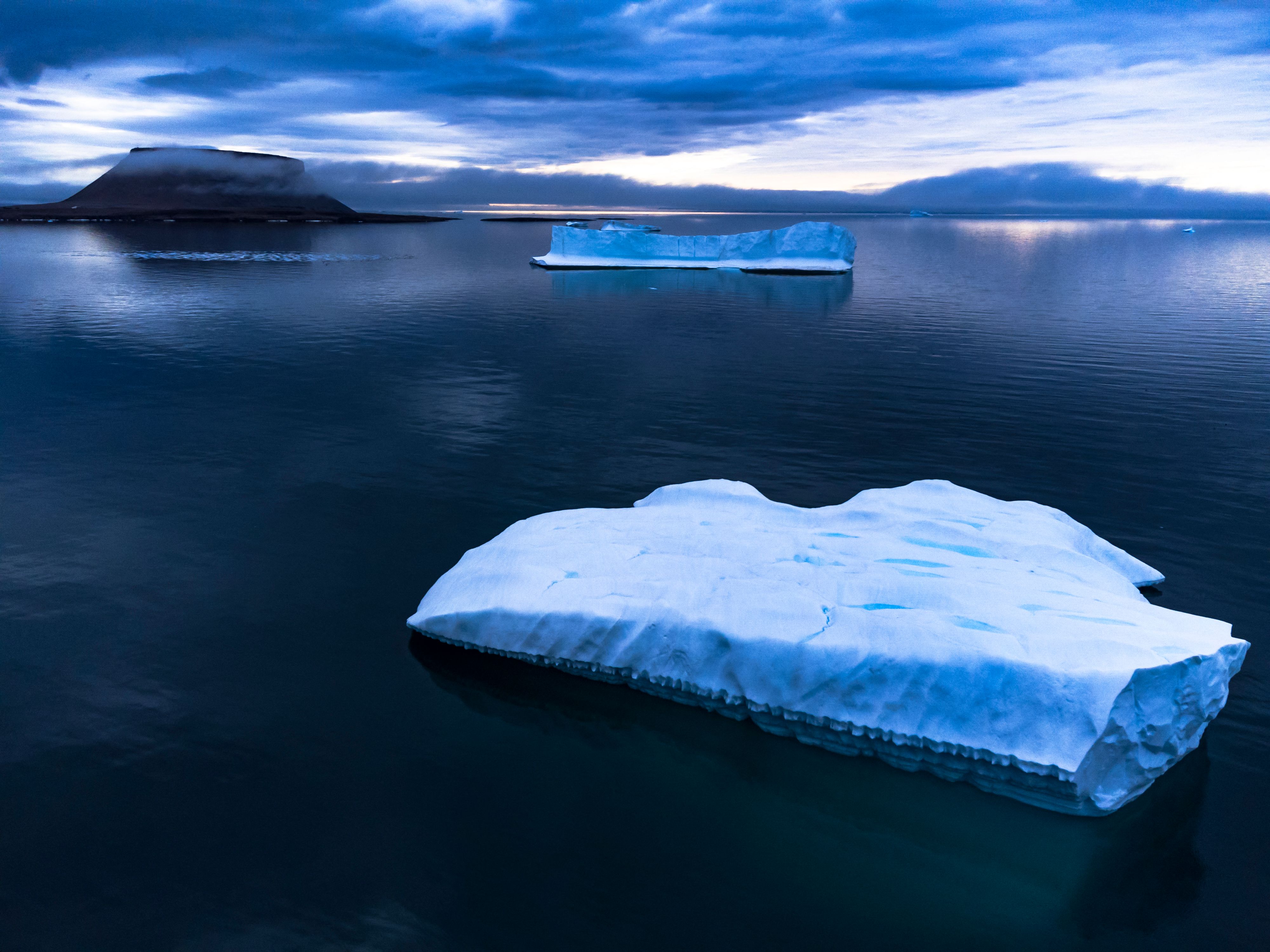 Cela se confirme : l'Arctique s'est réchauffé près de quatre fois plus vite que le reste du monde lors des 40 dernières années. © Kerem Yücel, AFP