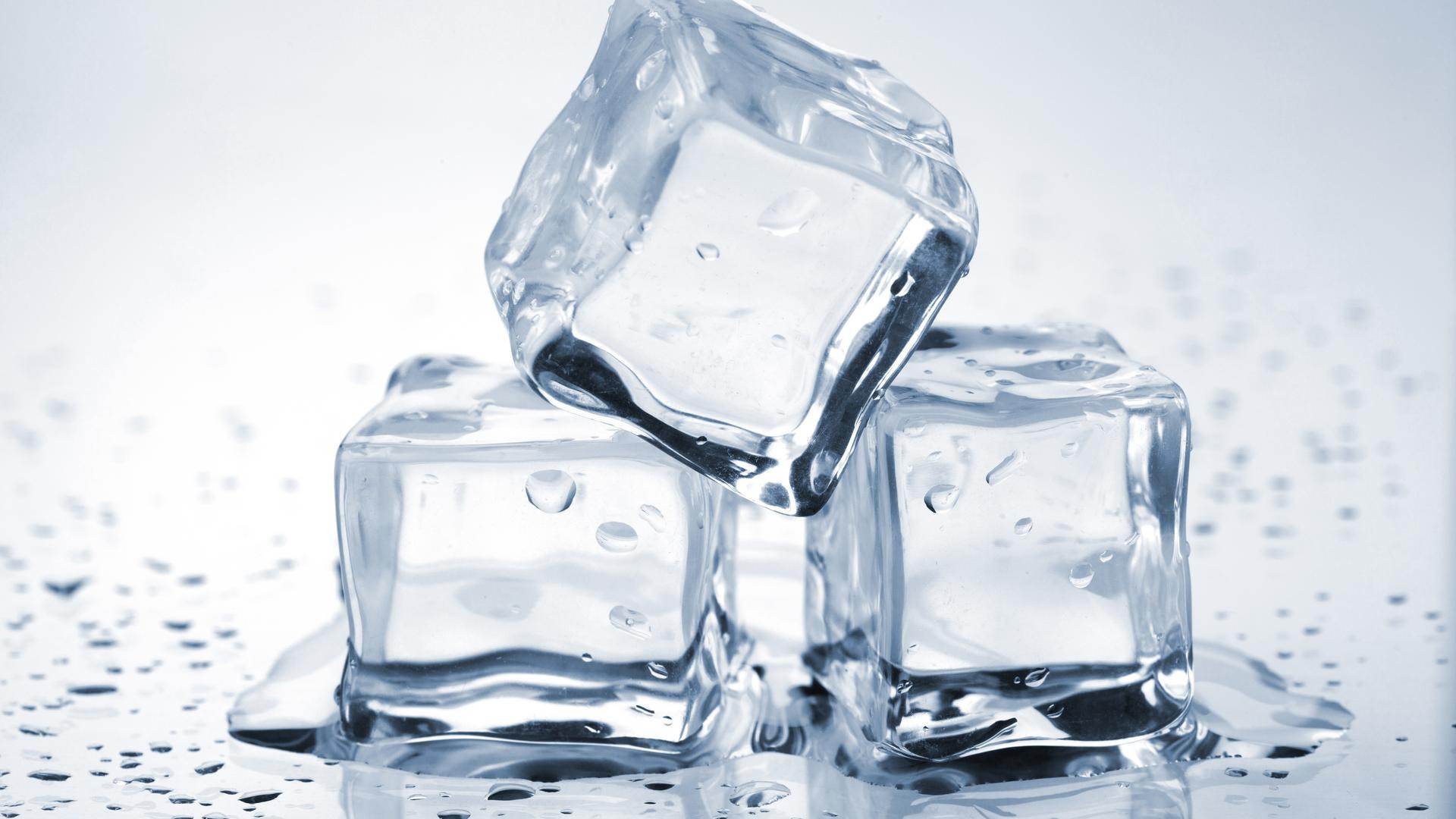 Grâce à de petites astuces, il est possible d’empêcher la glace de fondre trop rapidement. ©&nbsp;Evgeny Karandaev, Shutterstock