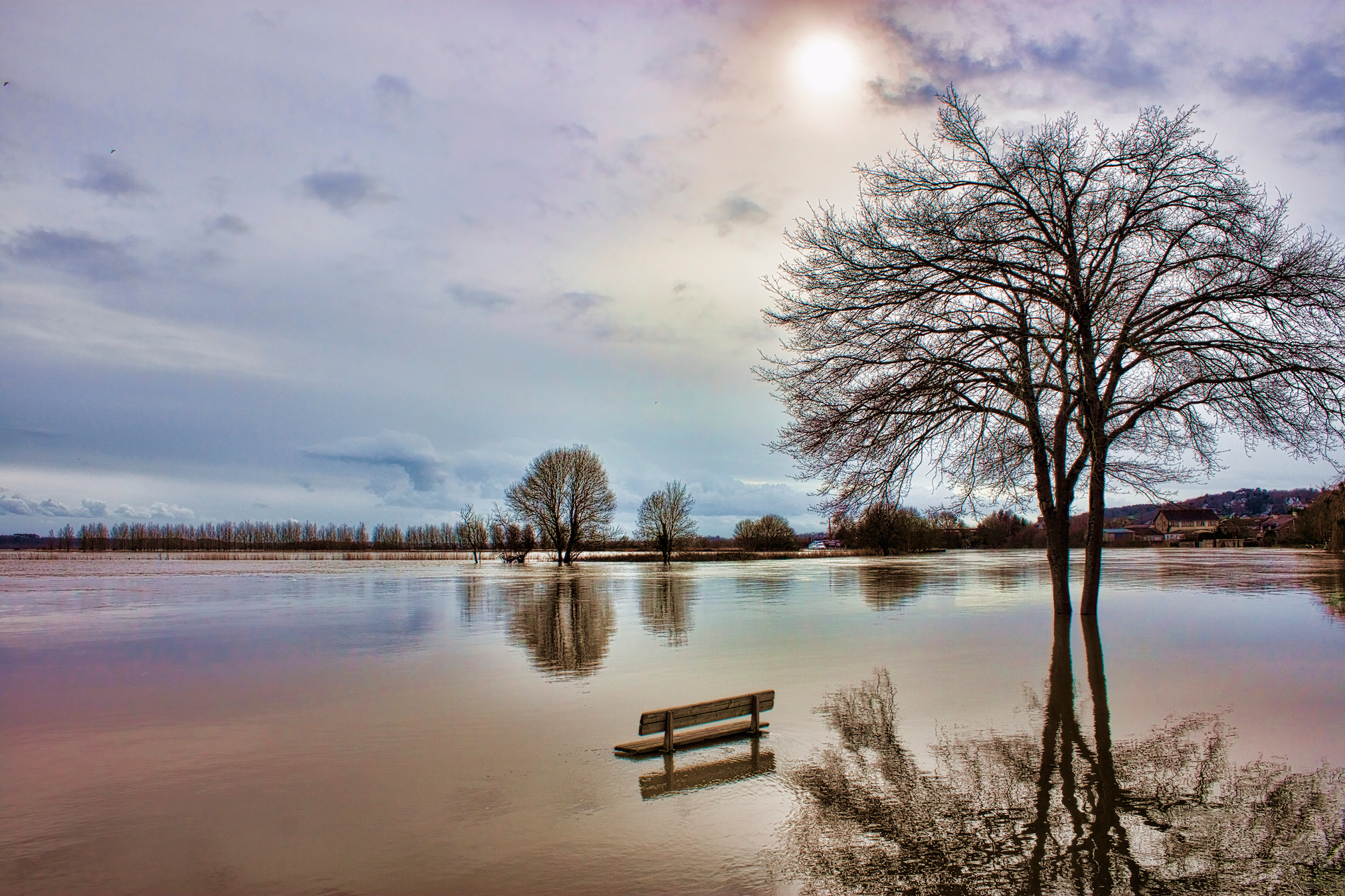 Les crues vont probablement se poursuivre tout au long de la semaine. © david debray, Adobe Stock