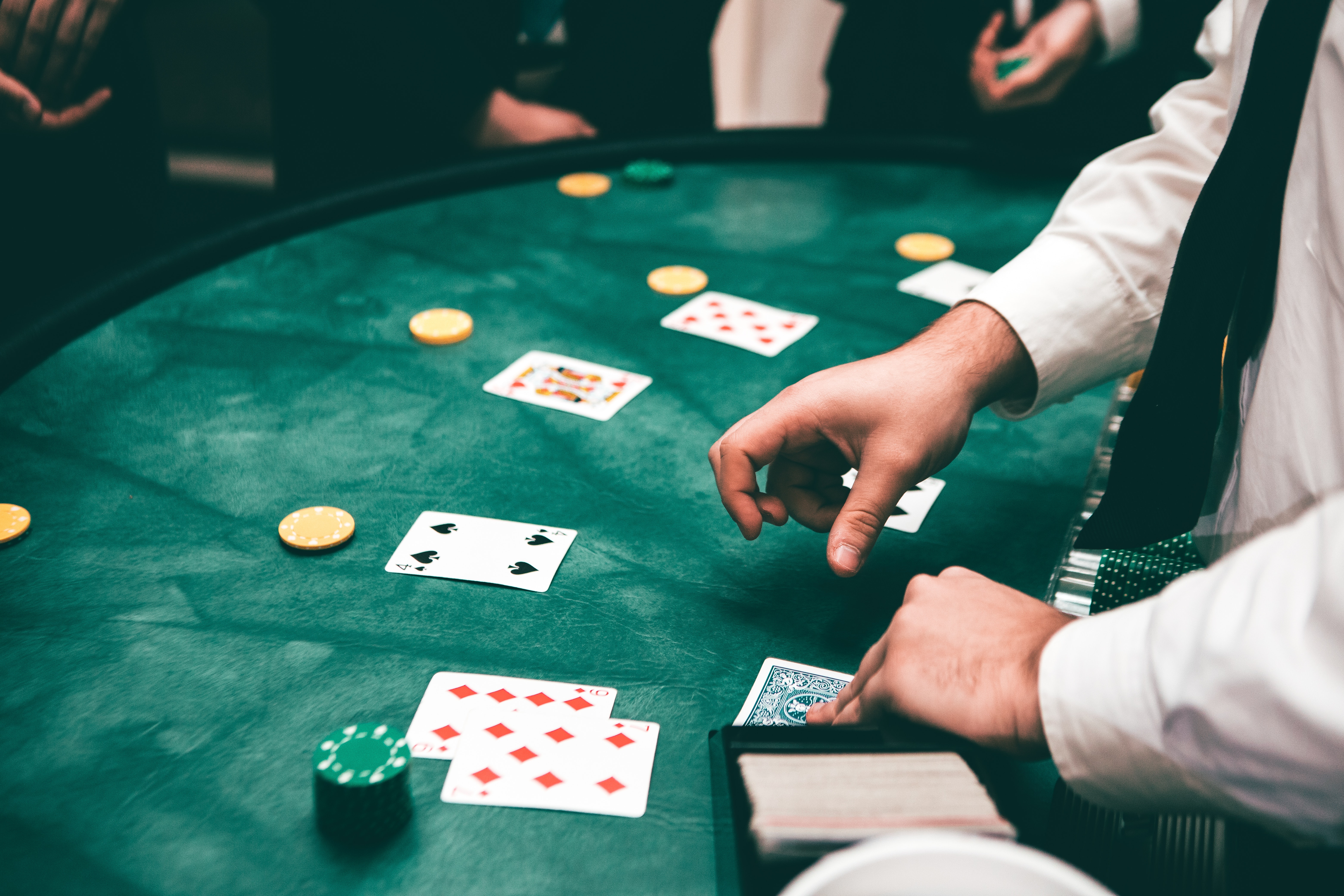 Attention à ne pas devenir addict à l'ambiance des casinos ou aux&nbsp;jeux de hasard en ligne. © Javon Swaby, Pexels
