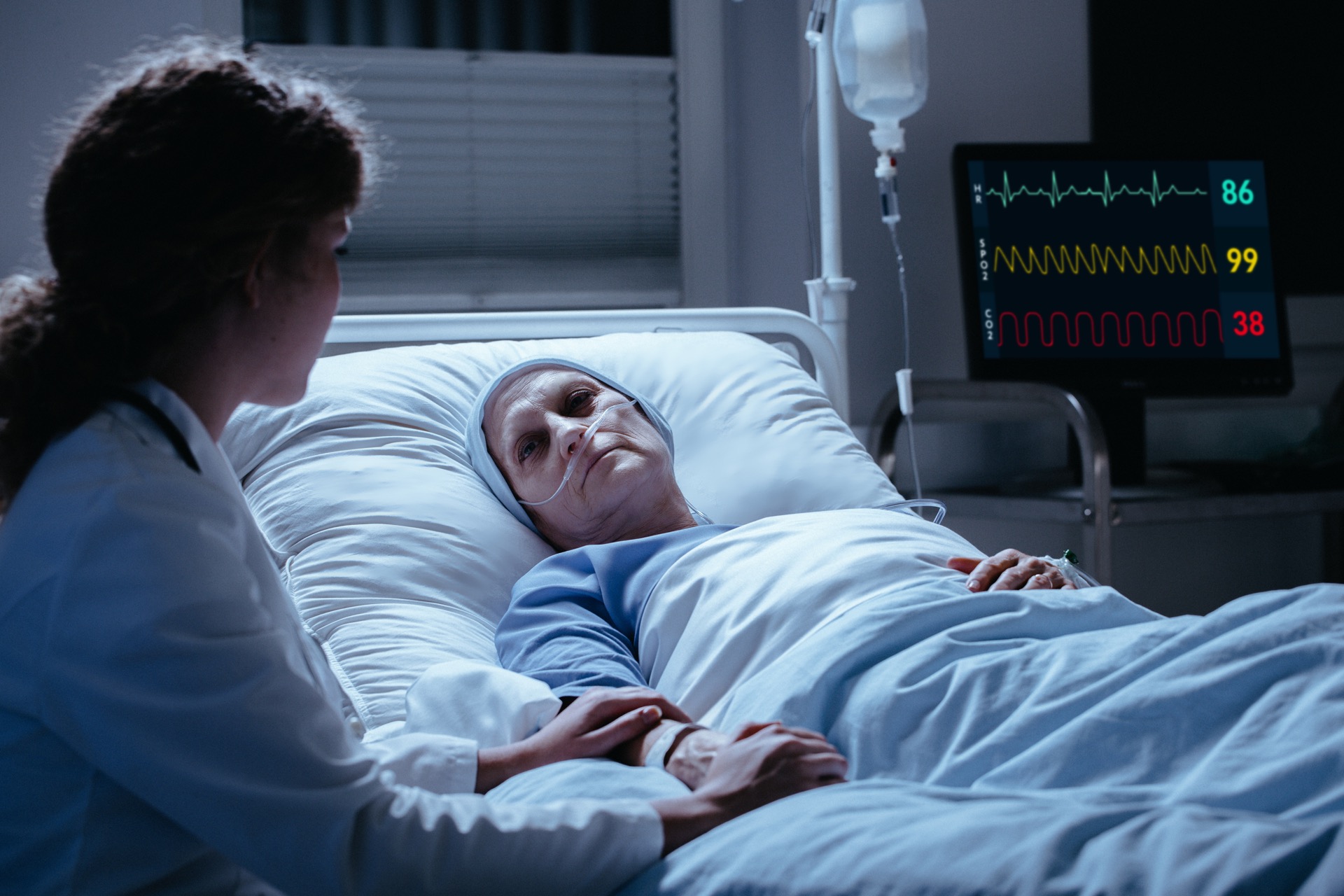 En France, comme ailleurs, de nombreuses personnes en fin de vie font face à des souffrances physiques et psychologiques intenses. Comment accompagner dignement leurs derniers instants, entre respect du libre arbitre et protection des plus fragiles ? © Photographee.eu, Adobe Stock (généré avec IA)