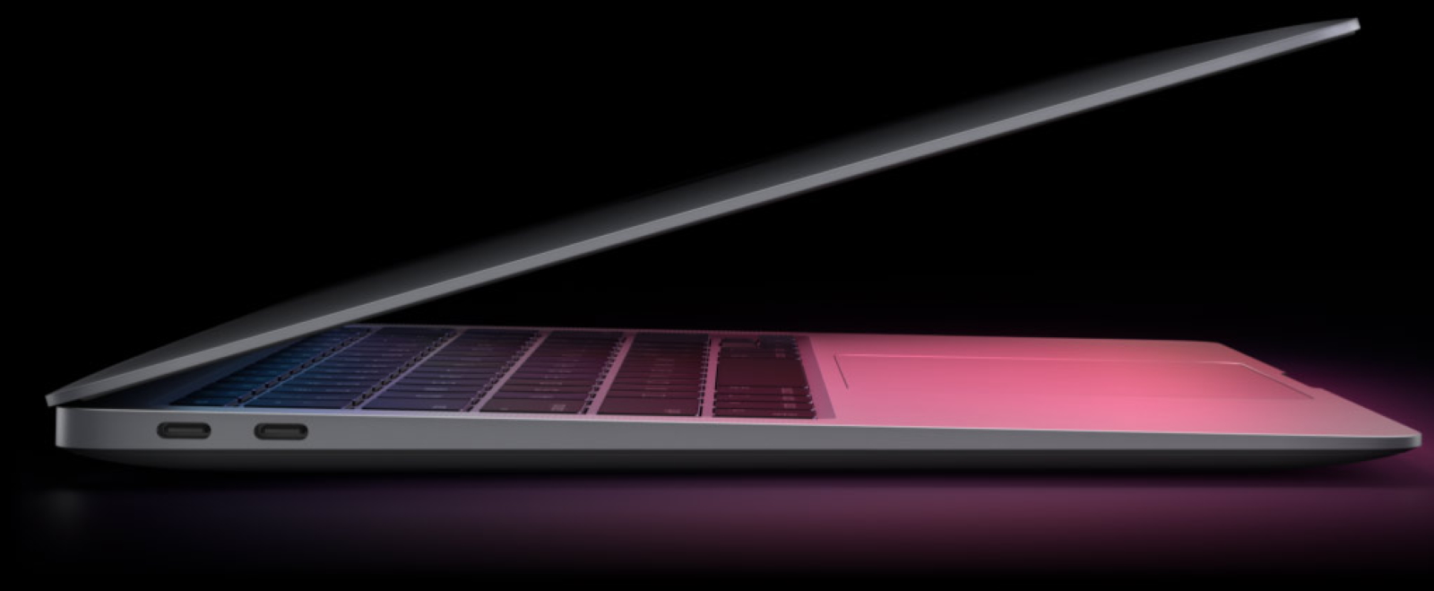 Le MacBook Air 2020 ne change pas de design, mais se bonifie franchement grâce à sa nouvelle puce MA. © Apple