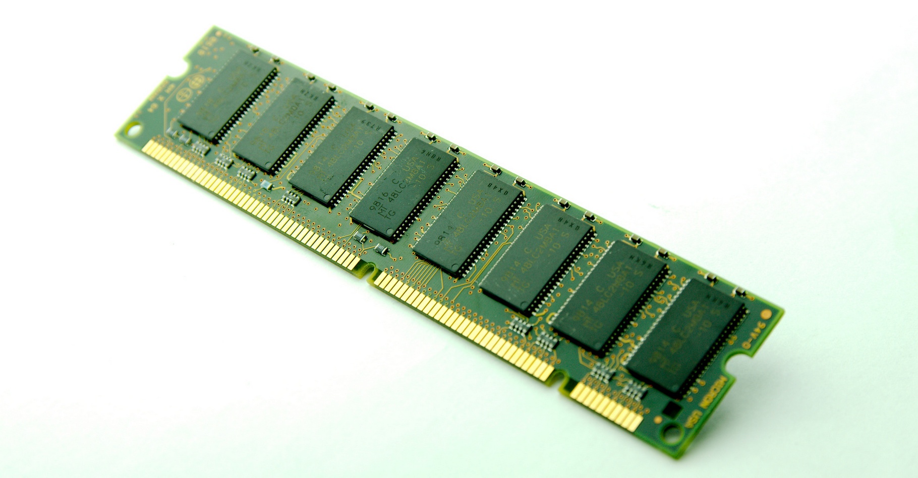 La mémoire DDR4 a encore de beaux jours devant elle. Sa remplaçante, la DDR5, ne devrait pas arriver sur le marché avant 2020-2021. © Luminaparis, Fotolia