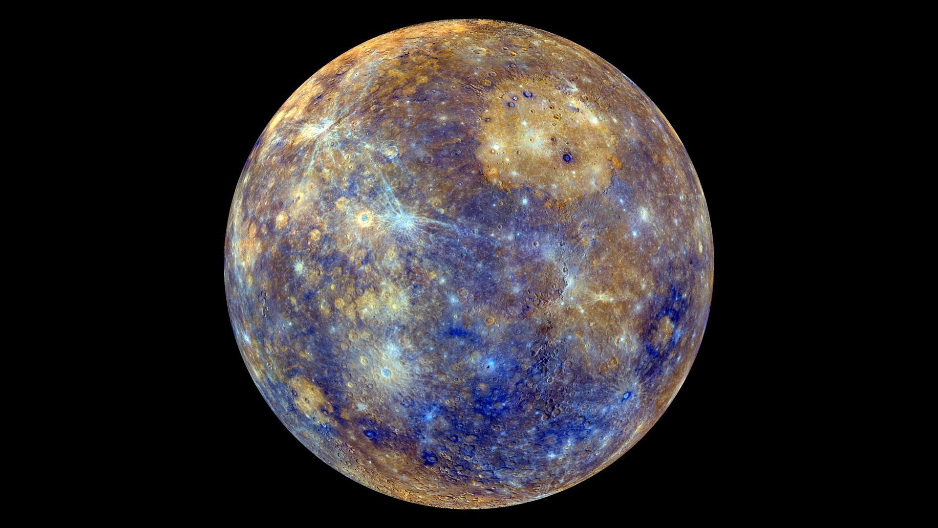 Une image de la surface de Mercure artificiellement colorée et formée d'une mosaïque de photos prises par Messenger. © Nasa