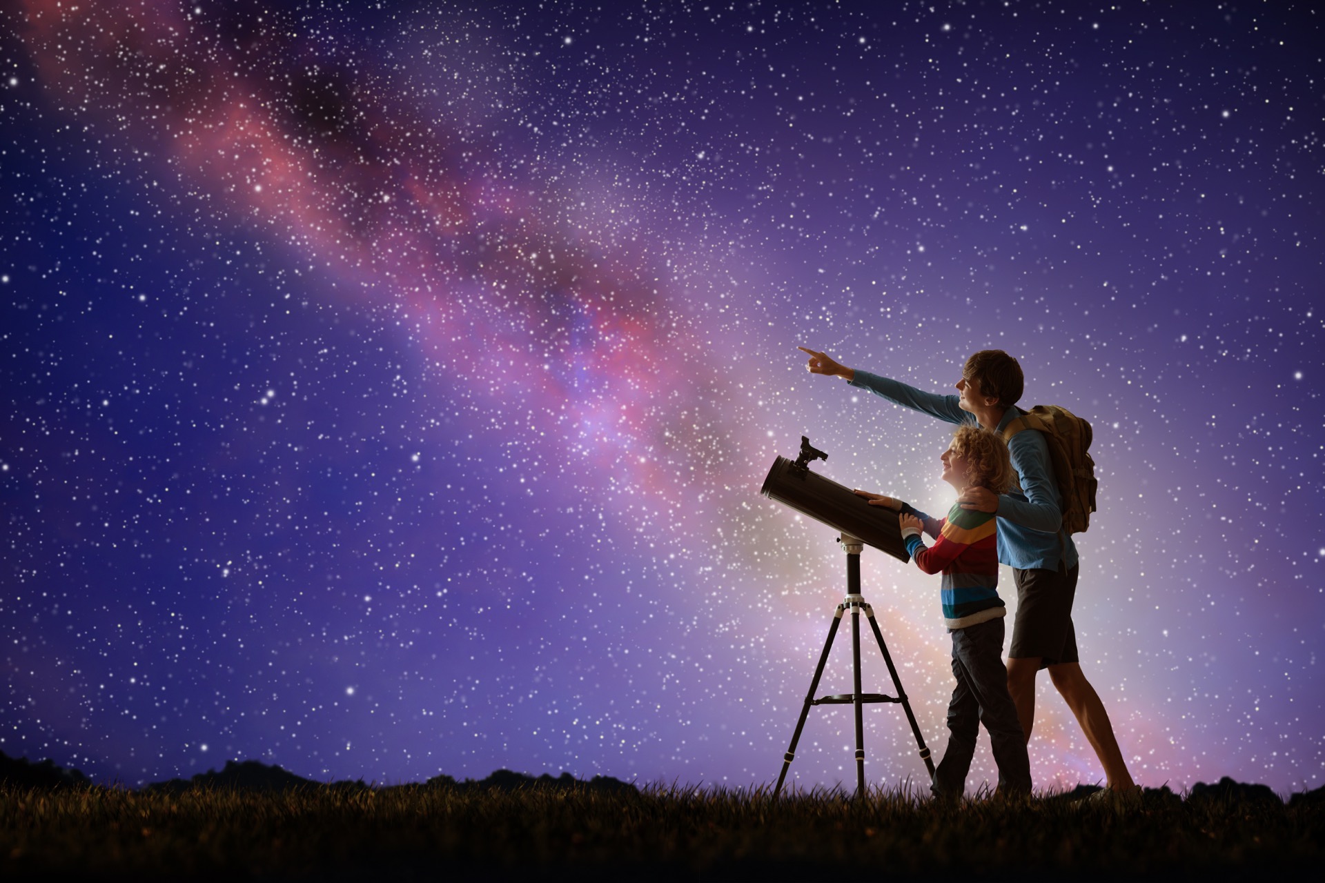L'Association française d'Astronomie et Unistellar proposent aux astronomes amateurs d'observer la comète 103P/Hartley car elle sera facile à étudier début octobre 2023. © famveldman, Adobe Stock
