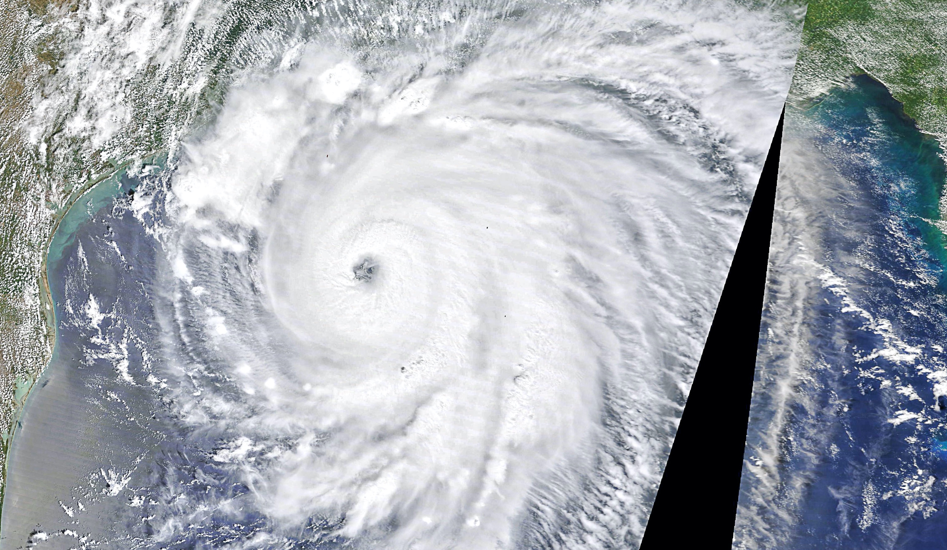 L'ouragan Laura, le 12e de cette saison et le plus puissant à ce jour, vu de l'espace le 26 août 2020. © Nasa