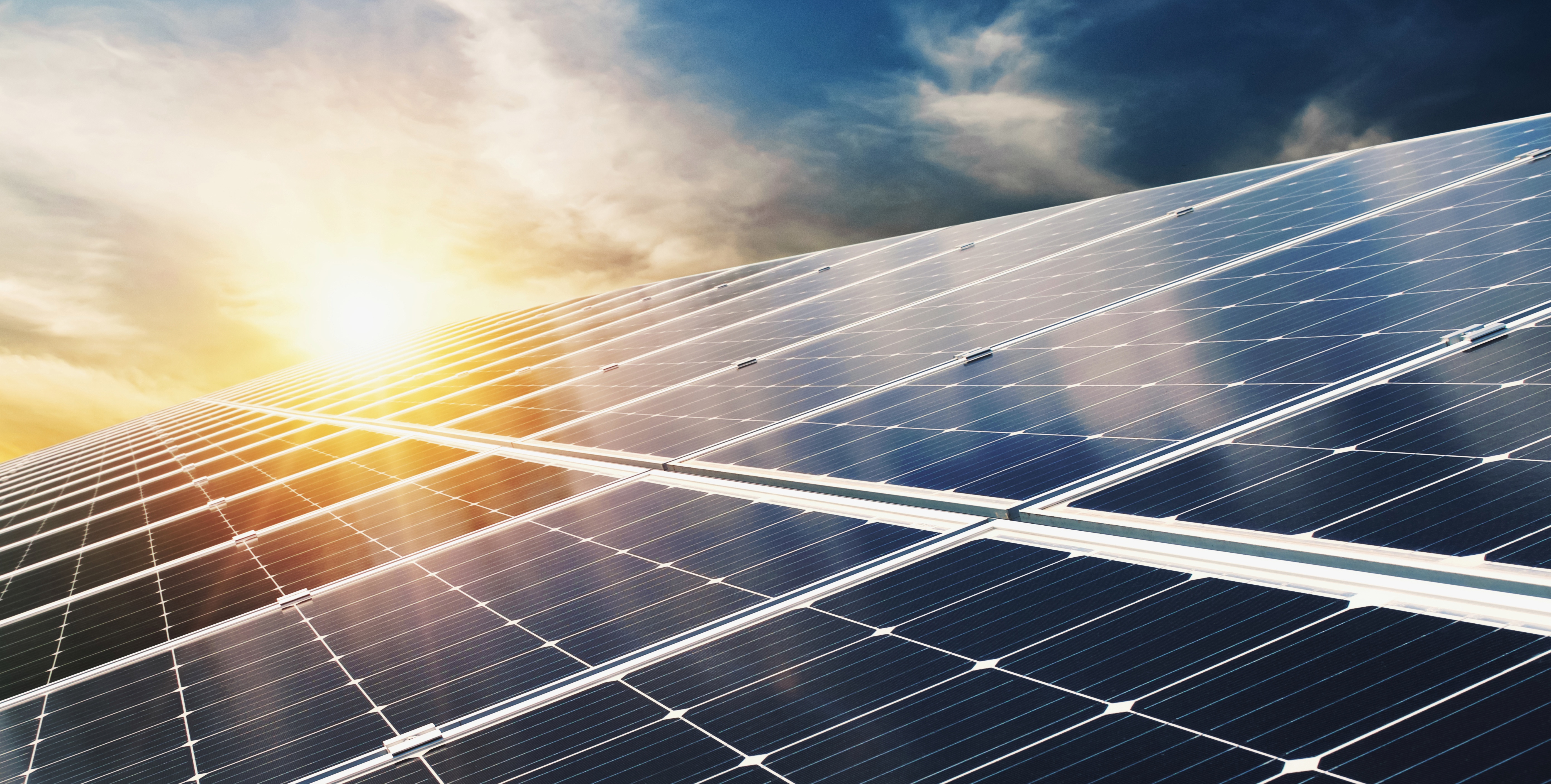 La cellule solaire tandem proposée par les chercheurs combine la technologie au silicium maîtrisée par les industriels avec la nouvelle technologie des pérovskites. © lovelyday12, Adobe Stock