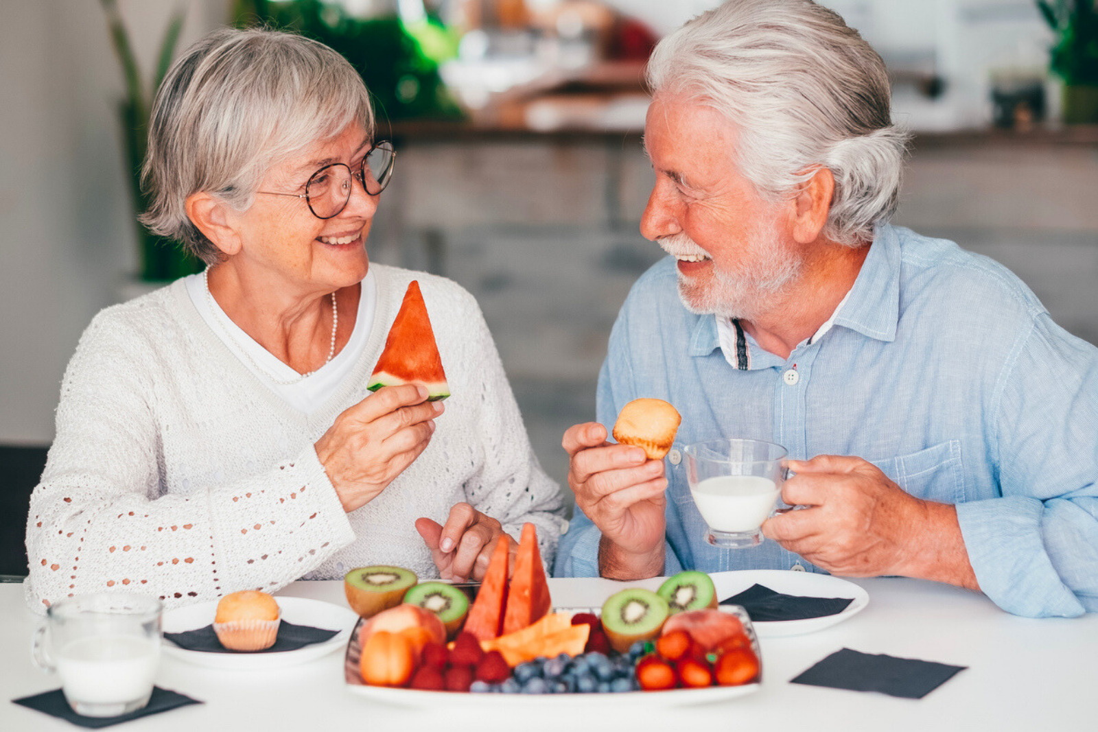 Les centenaires révèlent leur secret : un petit-déjeuner aux vertus exceptionnelles ! © Lucigerma, iStock