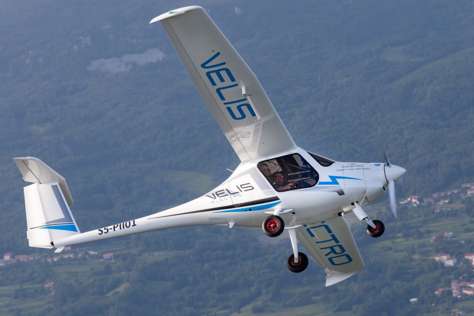 Voici le premier avion 100 % électrique certifié par la sécurité aérienne européenne. © Pipistrel