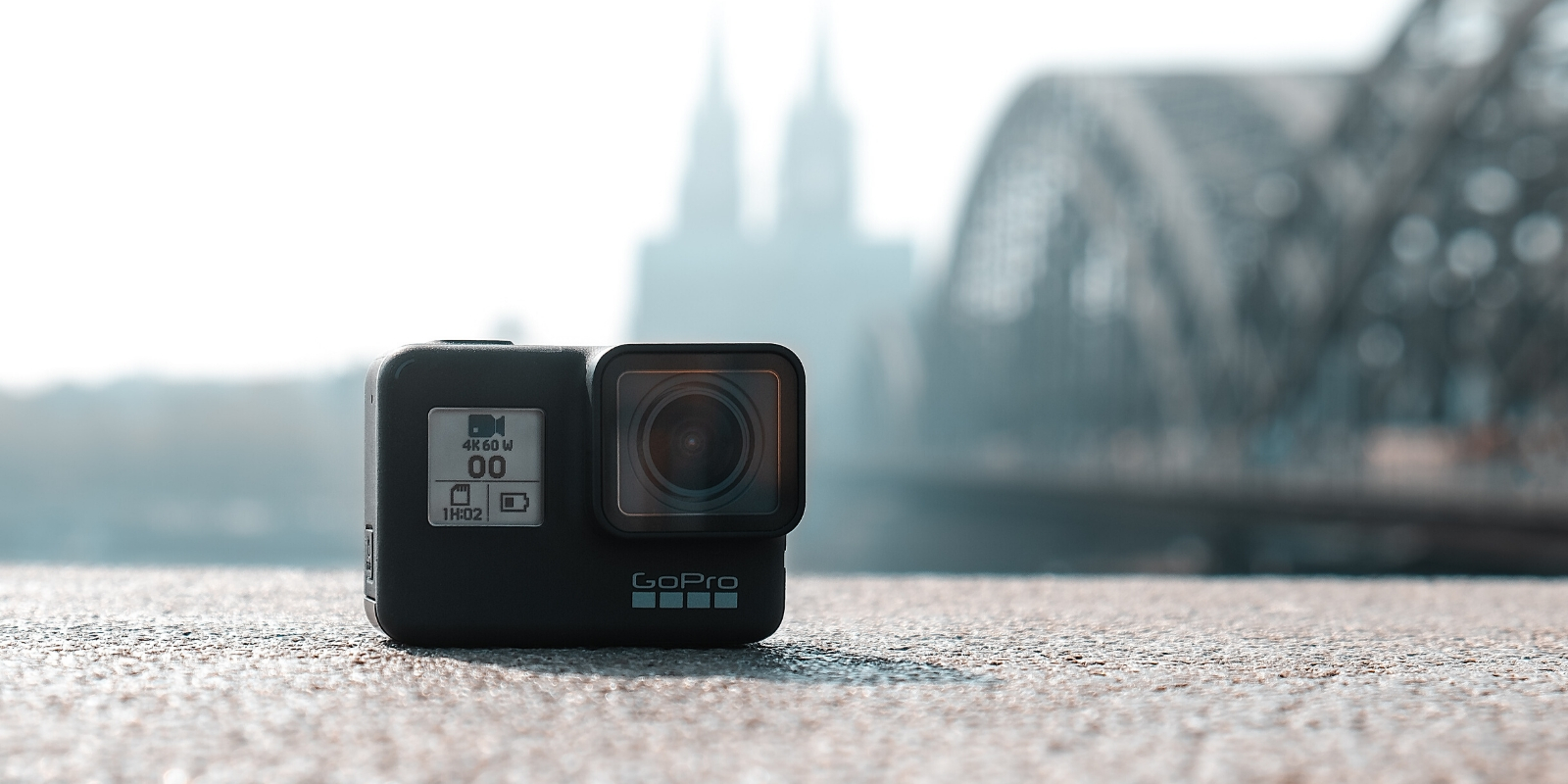 La GoPro HERO7 Black, une caméra haute définition polyvalente, actuellement en promotion. © Unsplash 