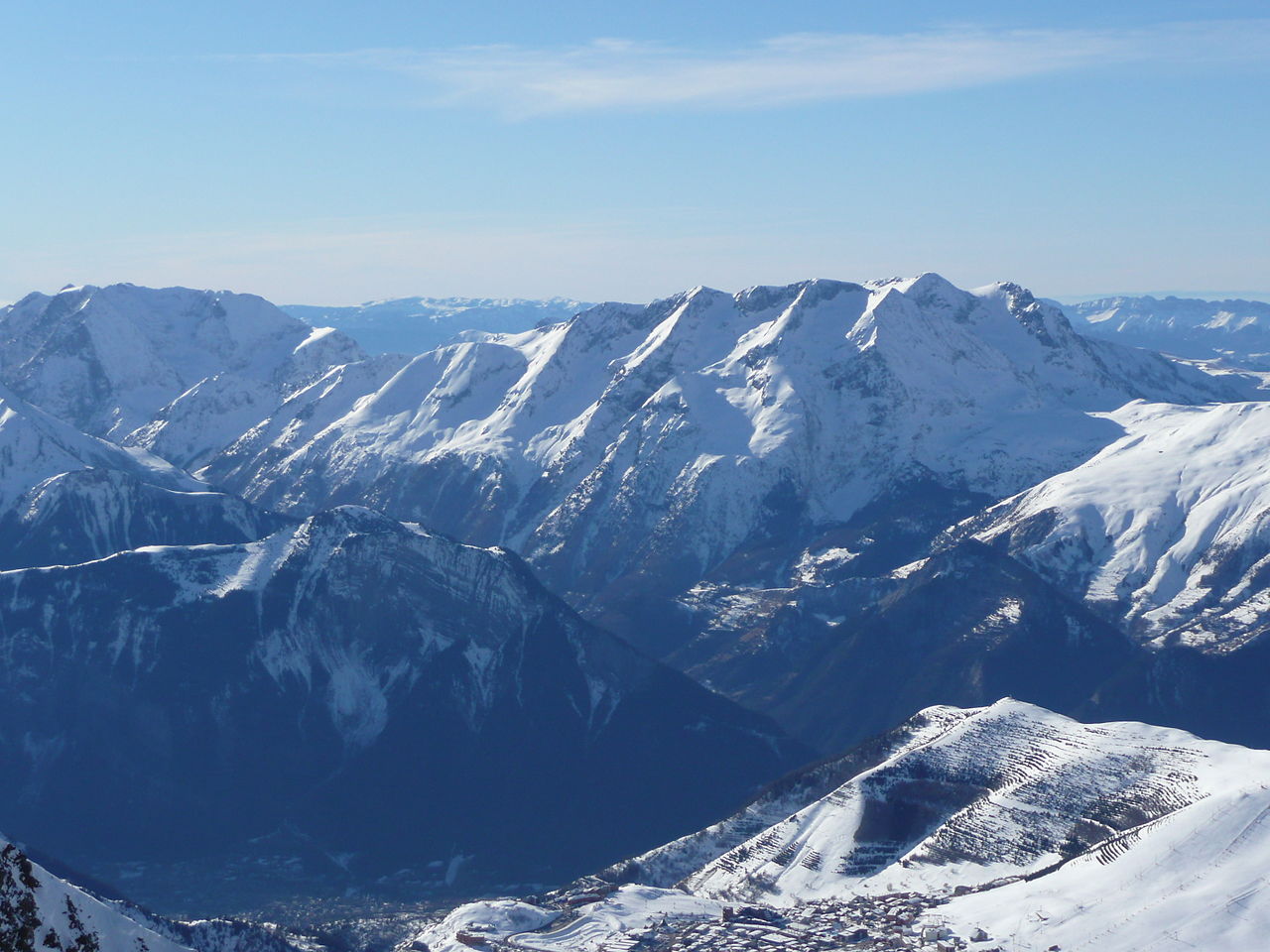 Les stations de ski dans les Alpes du Nord vont des grandes stations de ski renommées aux petites stations de village. © Simdaperce, Wikimedia Commons, cc by sa 3.0