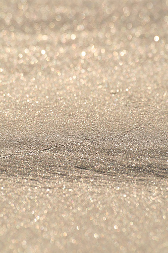 Installer un filtre à sable soi-même dans le local de la piscine est aisé. On peut choisir la position de la vanne associée en fonction de l’espace disponible. © theyuped, Flickr, cc by sa 2.0