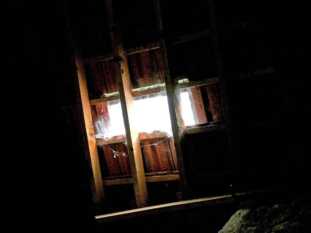 Les tuiles de verre, pour créer un puits de lumière. © Alainalele, Flickr, CC BY 2.0