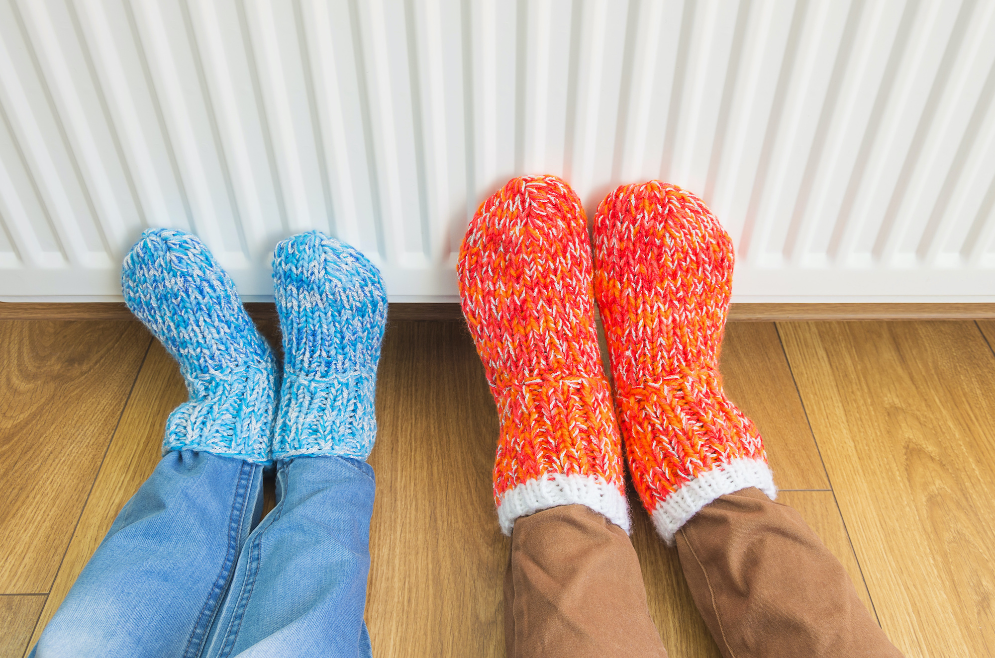 Pieds froids : les causes et les astuces anti pieds froids. © Evgen, Adobe Stock