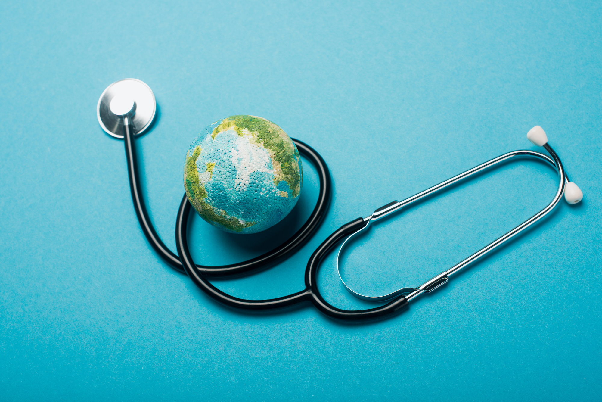 Quels sont les pays offrant le meilleur système de santé au monde ? © Lightfield Studios, Adobe Stock