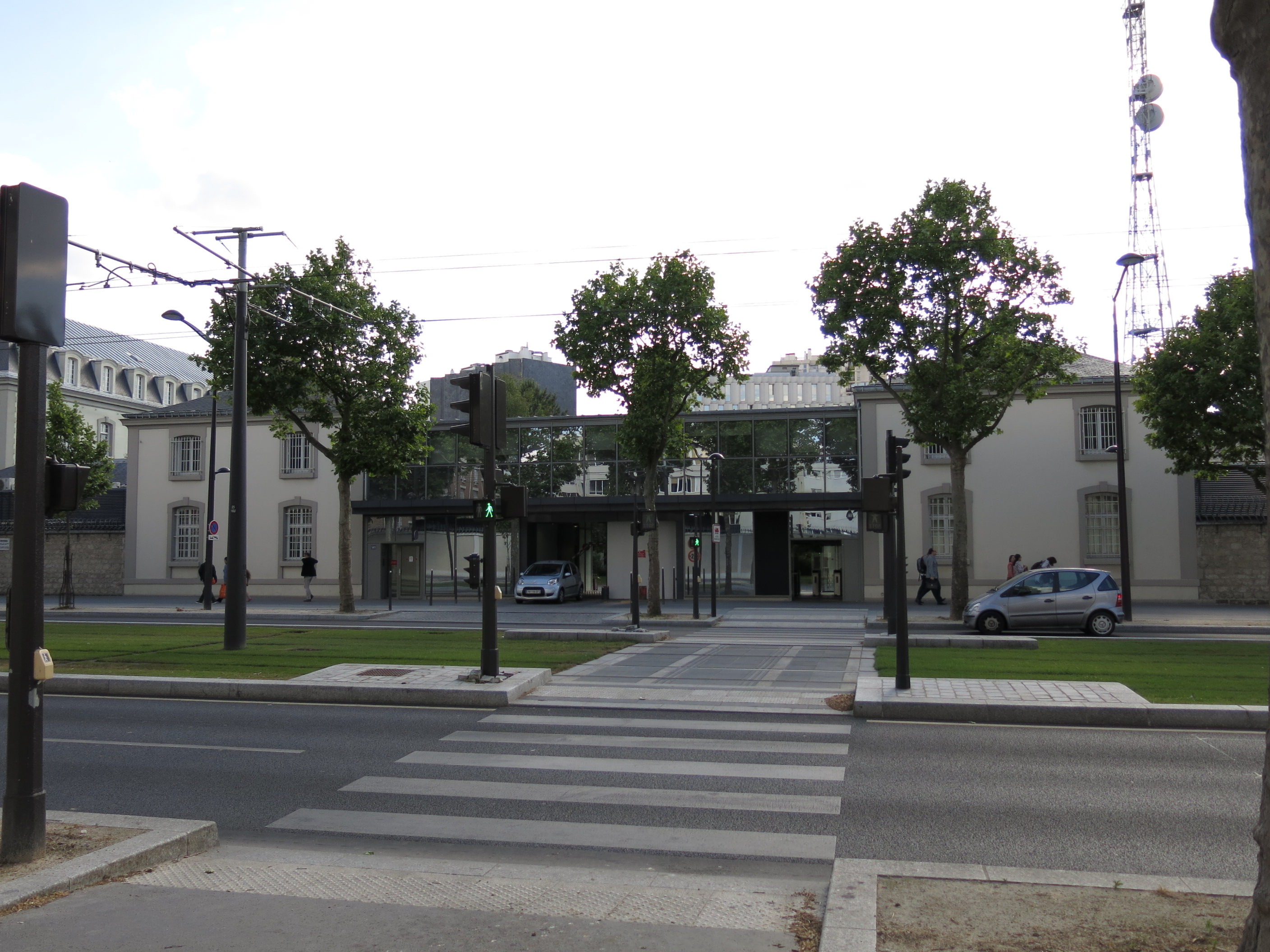 Le siège de la DGSE se situe boulevard Mortier à Paris.&nbsp;© Tangopaso,&nbsp;Wikimedia Commons, Domaine Public