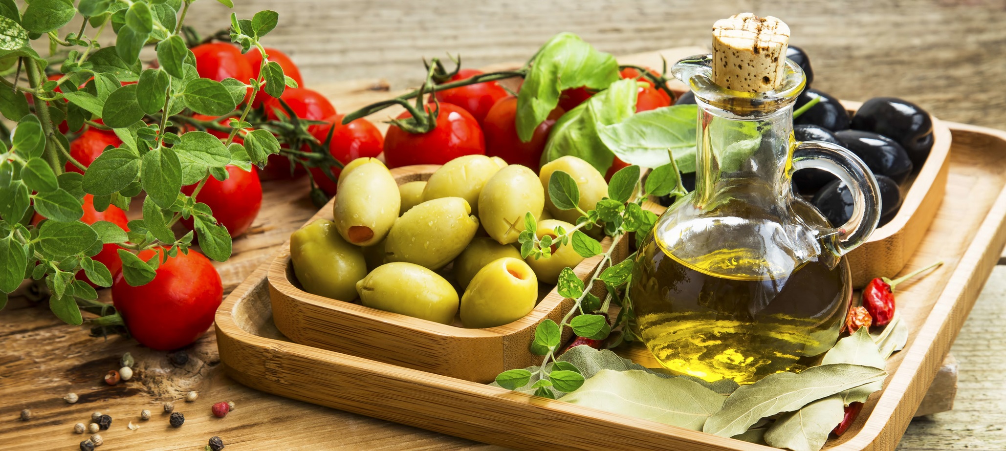 L’huile d’olive occupe une place importante dans le régime méditerranéen. © marrakeshh, Fotolia
