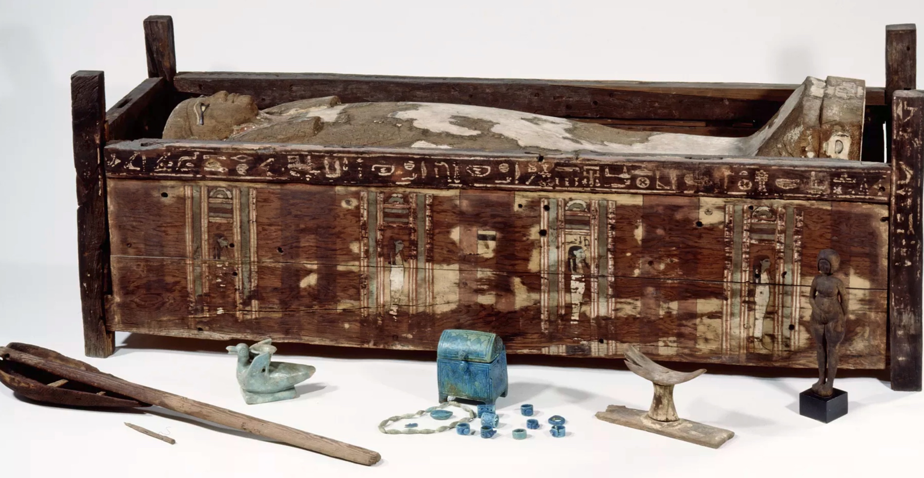 Sarcophage de Tadja originaire d’Abusir el-Meleq. © Sandra Steiss, Aegyptisches Museum und Papyrussammlung