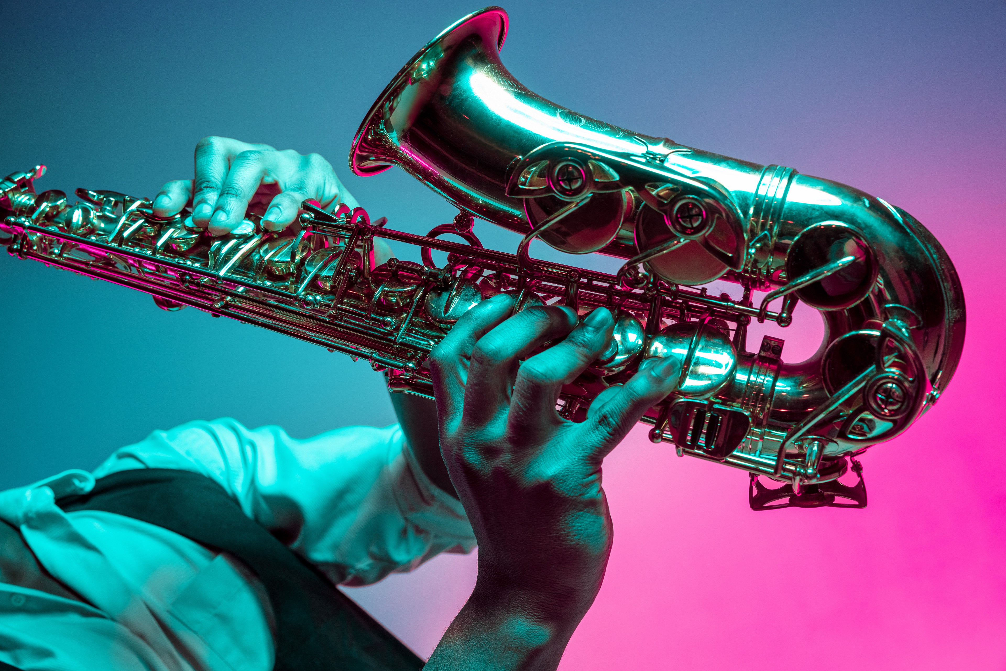 Un homme a joué du saxophone pendant son opération du cerveau ! © master1305, Adobe Stock