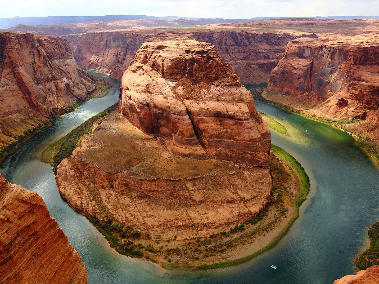 Le Horseshoe Bend « la courbe du fer à cheval », méandre du fleuve Colorado creusant un canyon