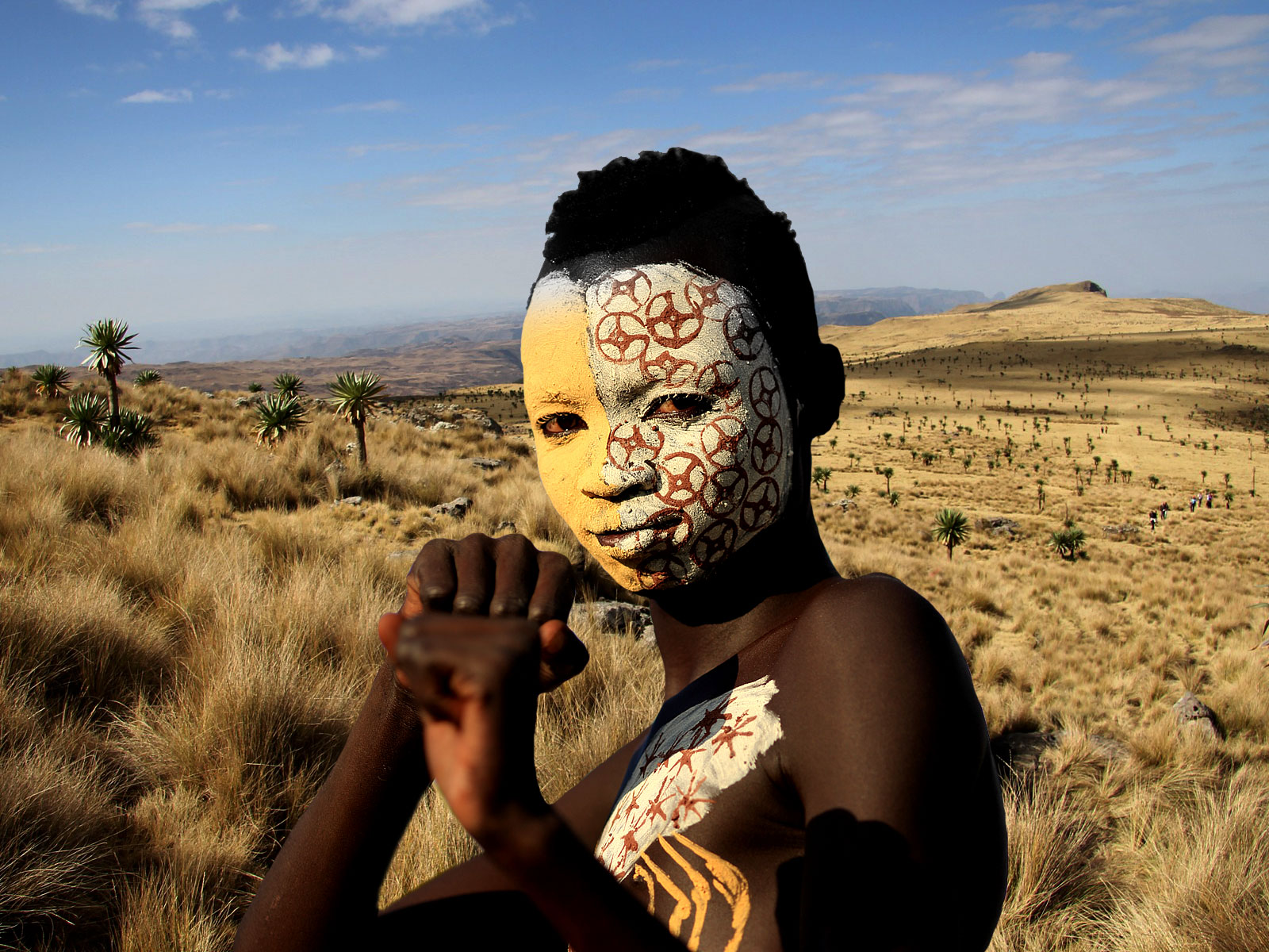 Les Surmas habitants du sud de l'Éthiopie vivent dans la vallée de l'Omo