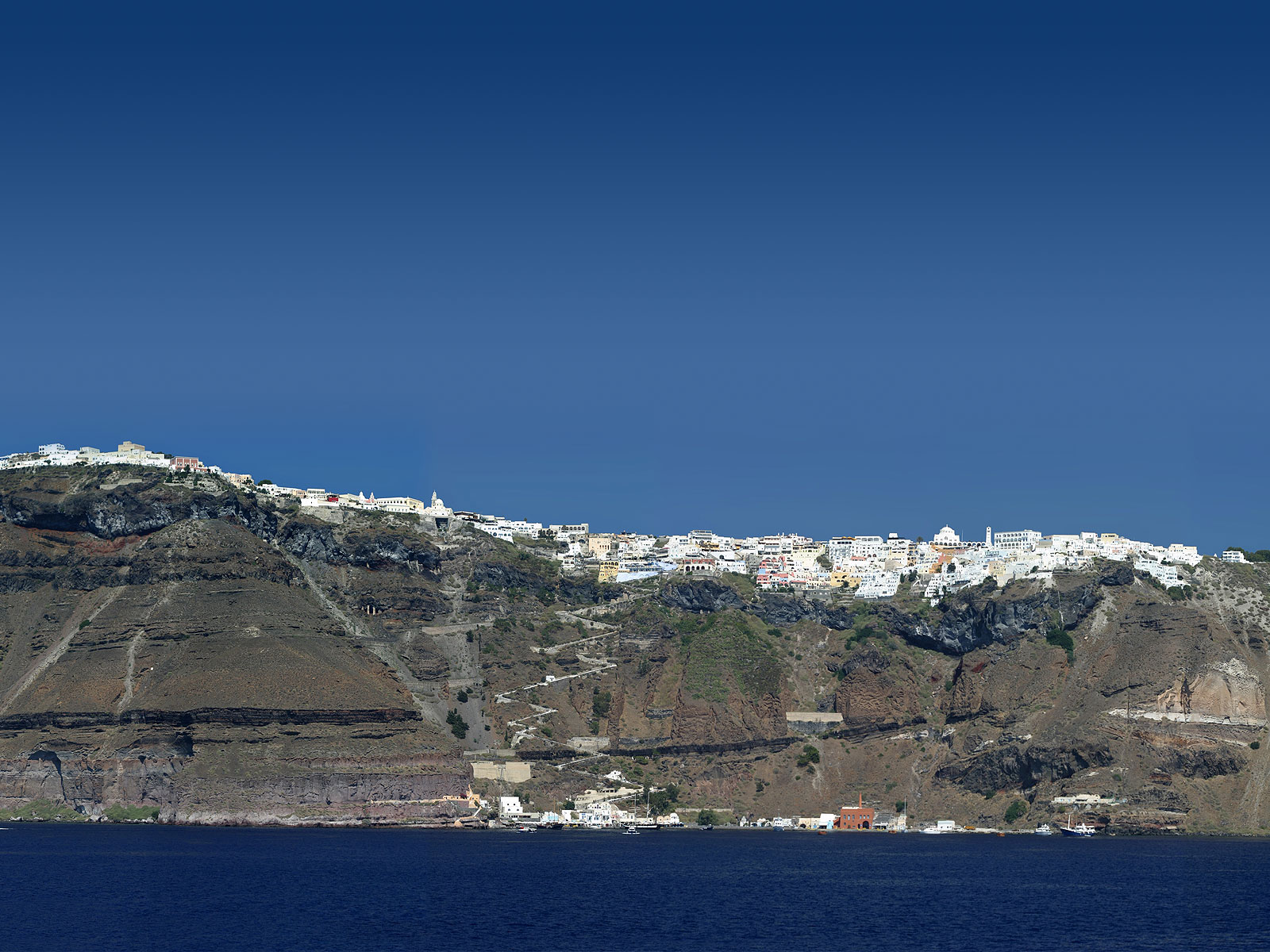 Le village de Fira, archipel de Santorin - Gréce