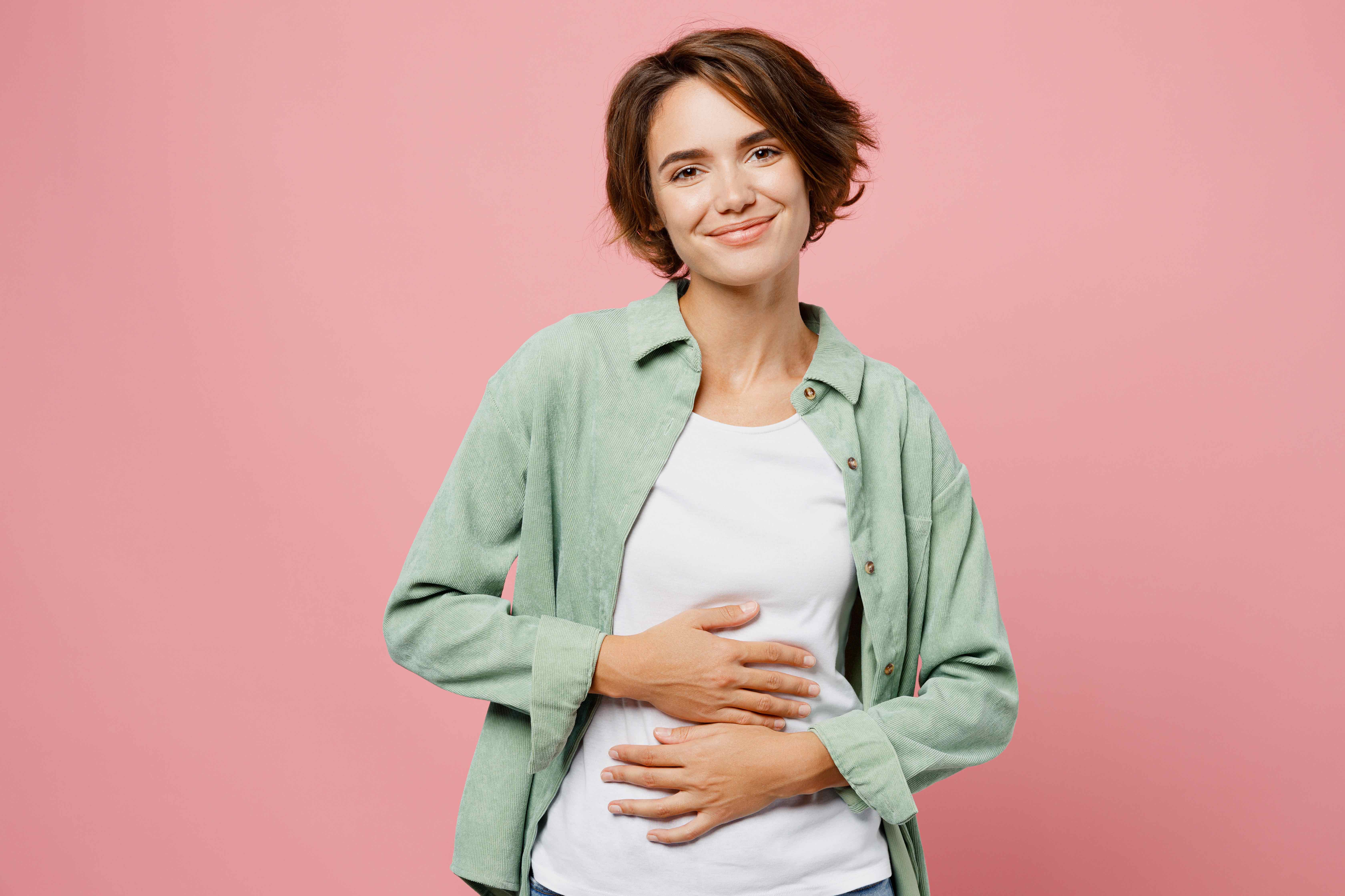 Certaines femmes ressentent les symptômes de la grossesse très tôt, d'autres non. © ViDi Studio, Adobe Stock