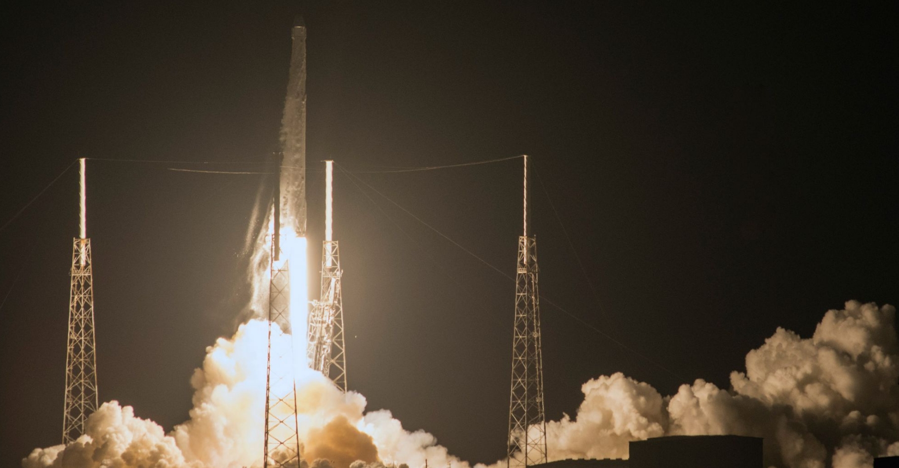 Décollage de la neuvième mission de ravitaillement de la Station spatiale sur les vingt qu'a commandées la Nasa à SpaceX dans le cadre du contrat Commercial Resupply Services. © SpaceX